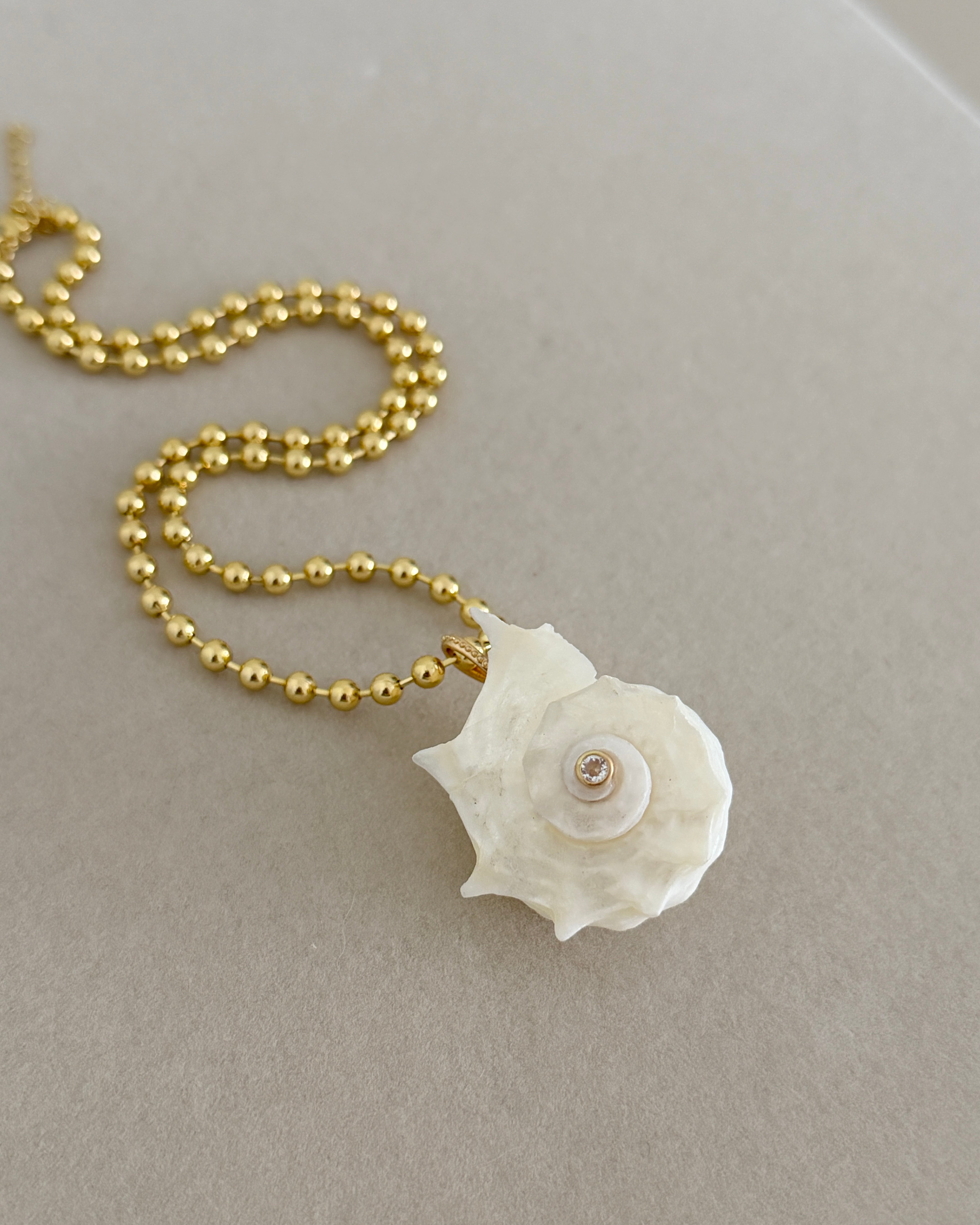 Seashell Pearl Necklace