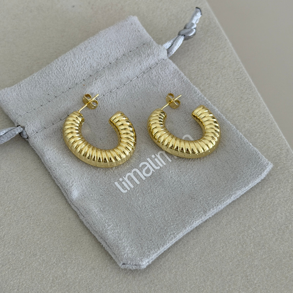Ribbed Chunky Hoop Earrings