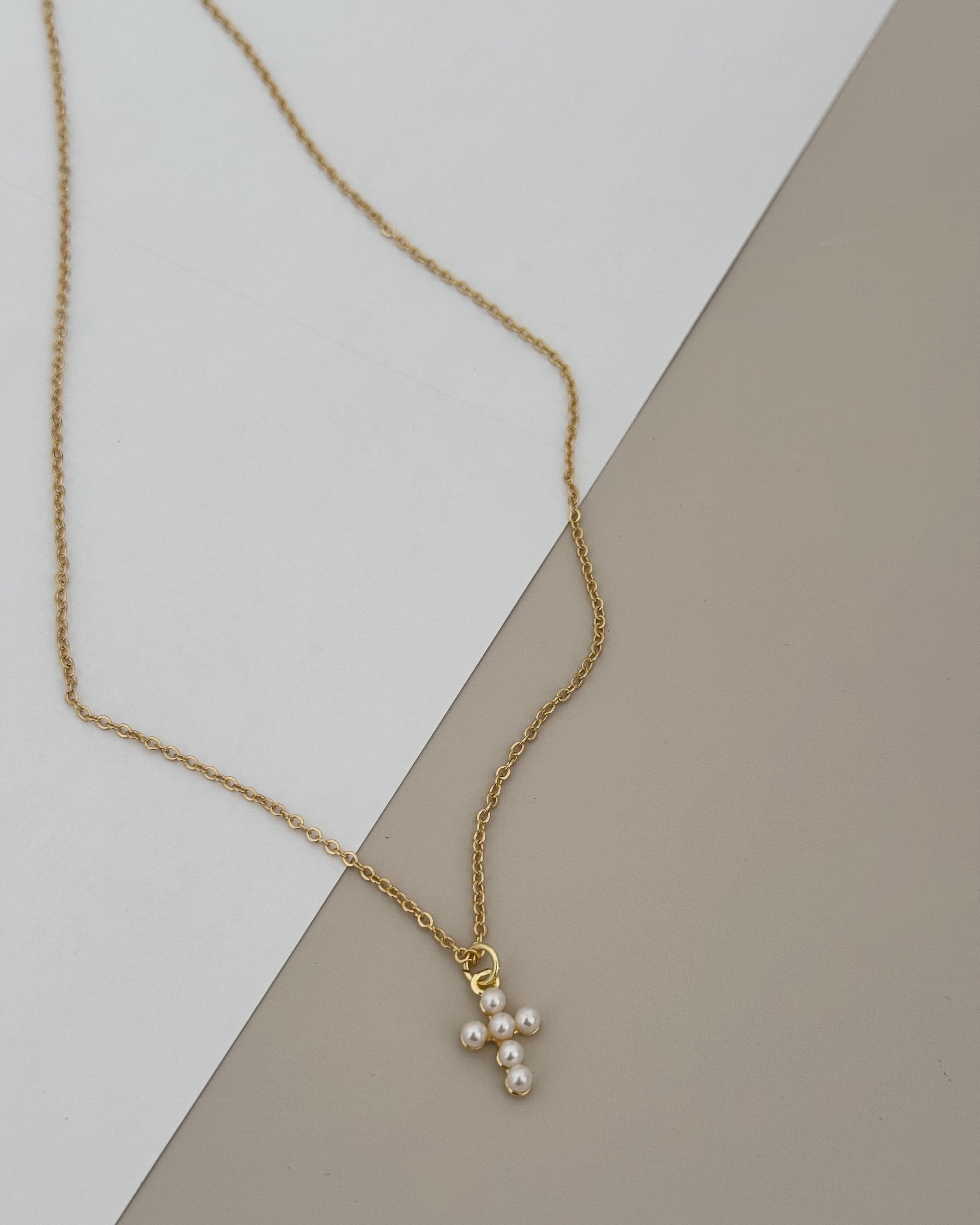 Cross Pearls Necklace