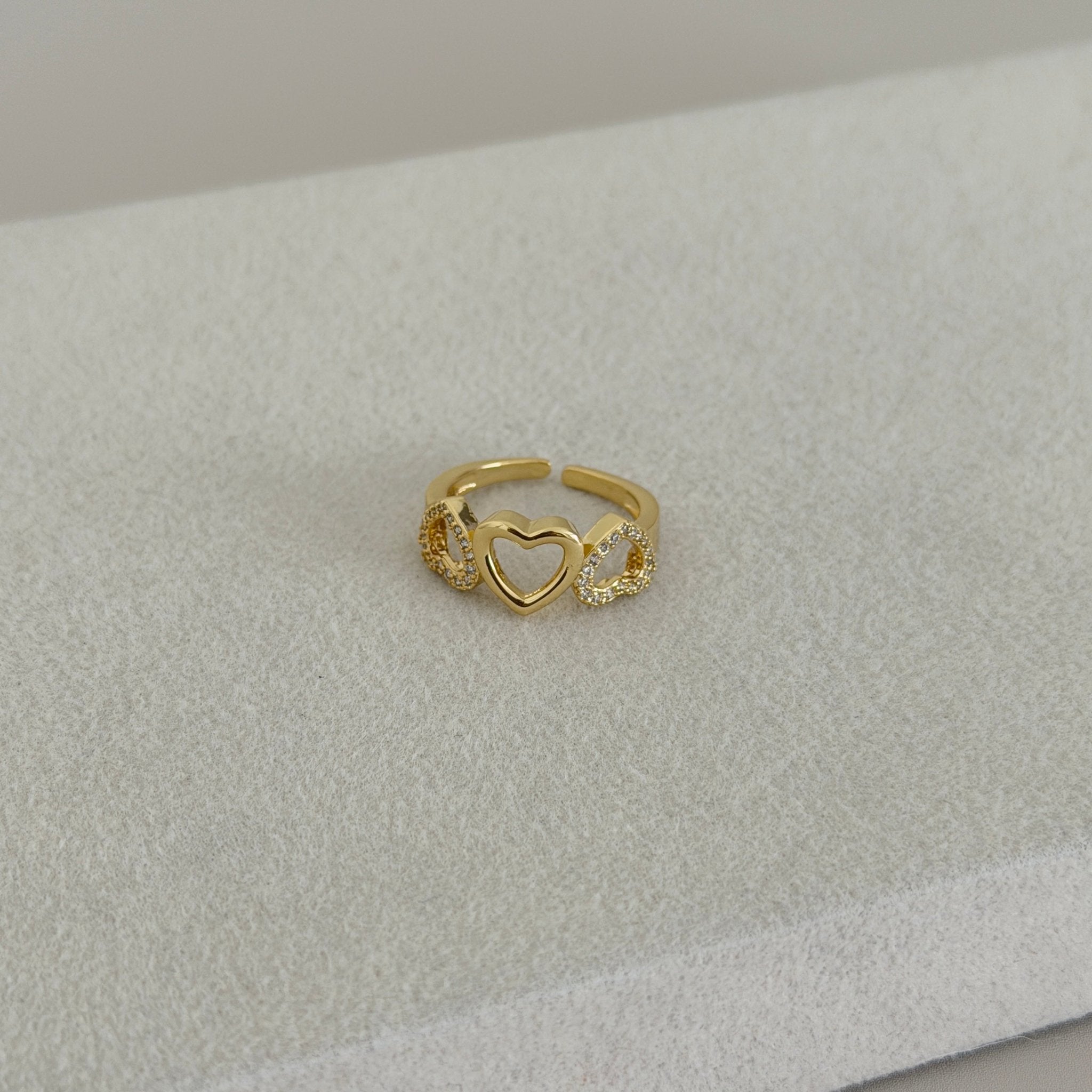 Amara Double Heart Gold Ring - ring jewelry | LimaLimón Store - 1