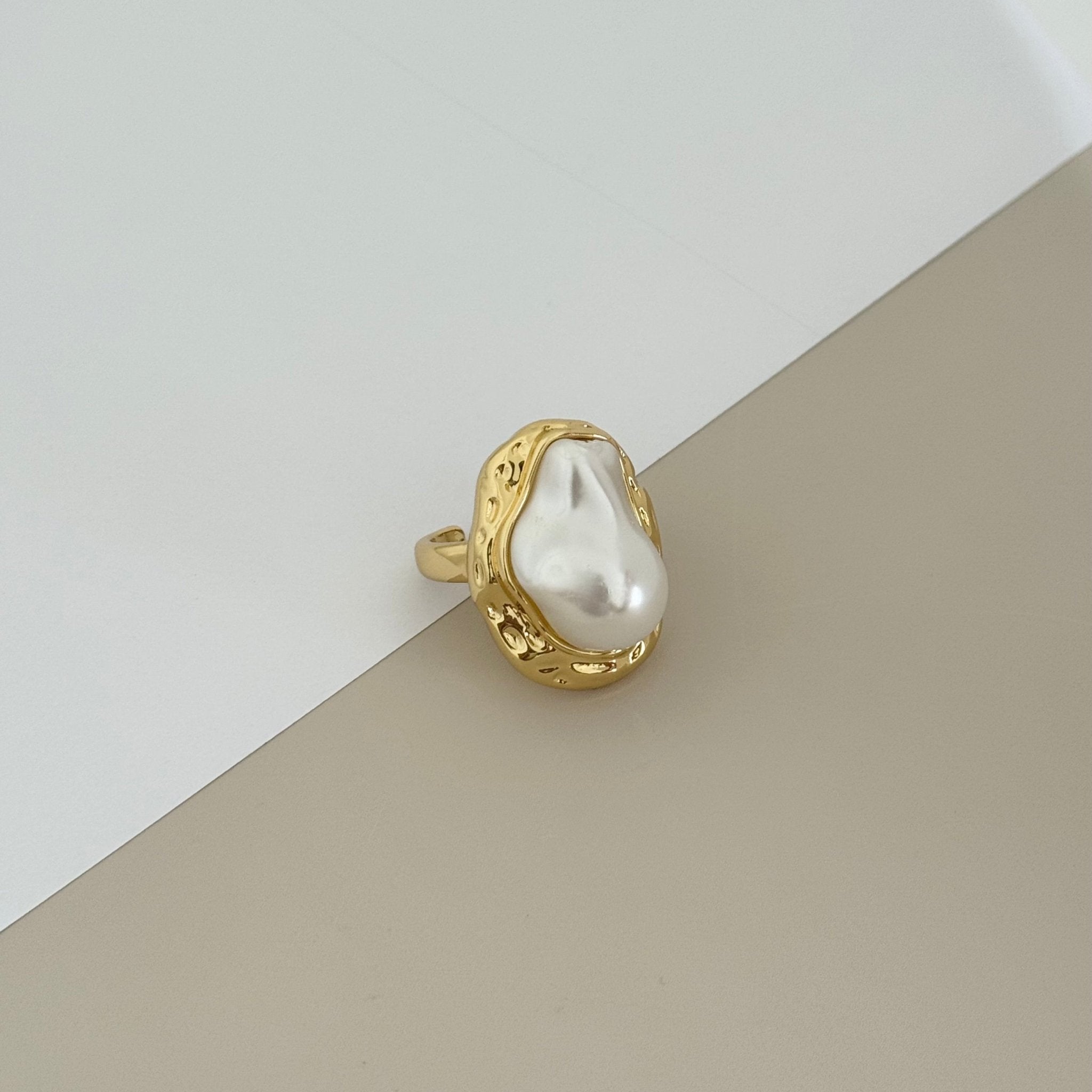 Barroca Pearl Ring - ring jewelry | LimaLimón Store - 1
