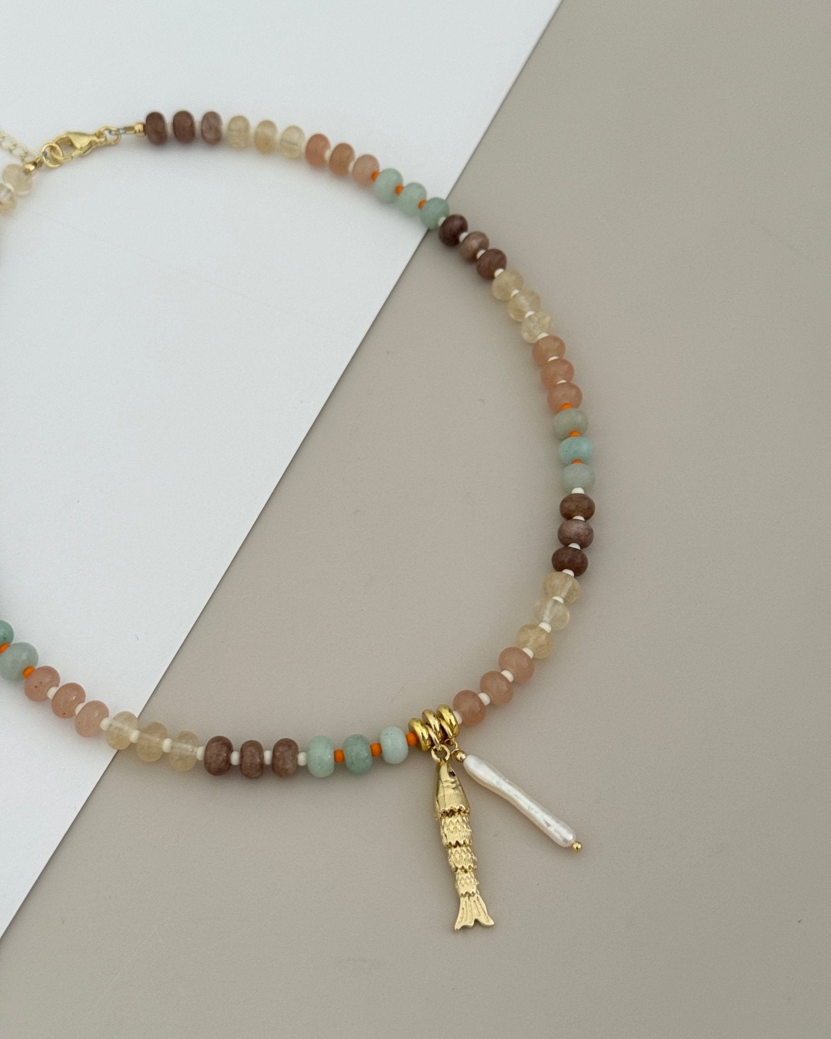 Beaded with Fish and Pearl Charms - Necklace | LimaLimón Store - 7