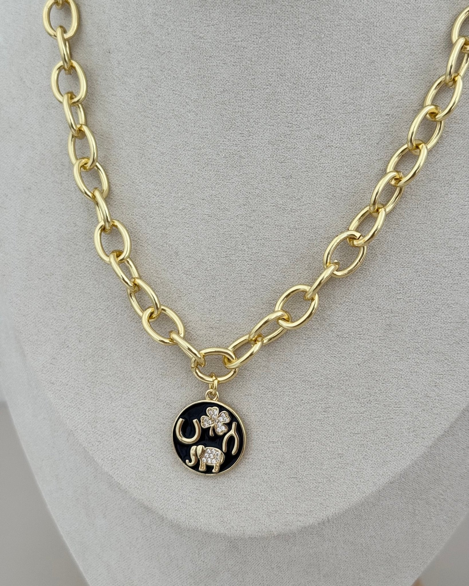 Black Charm Necklace - Necklace | LimaLimón Store - 3