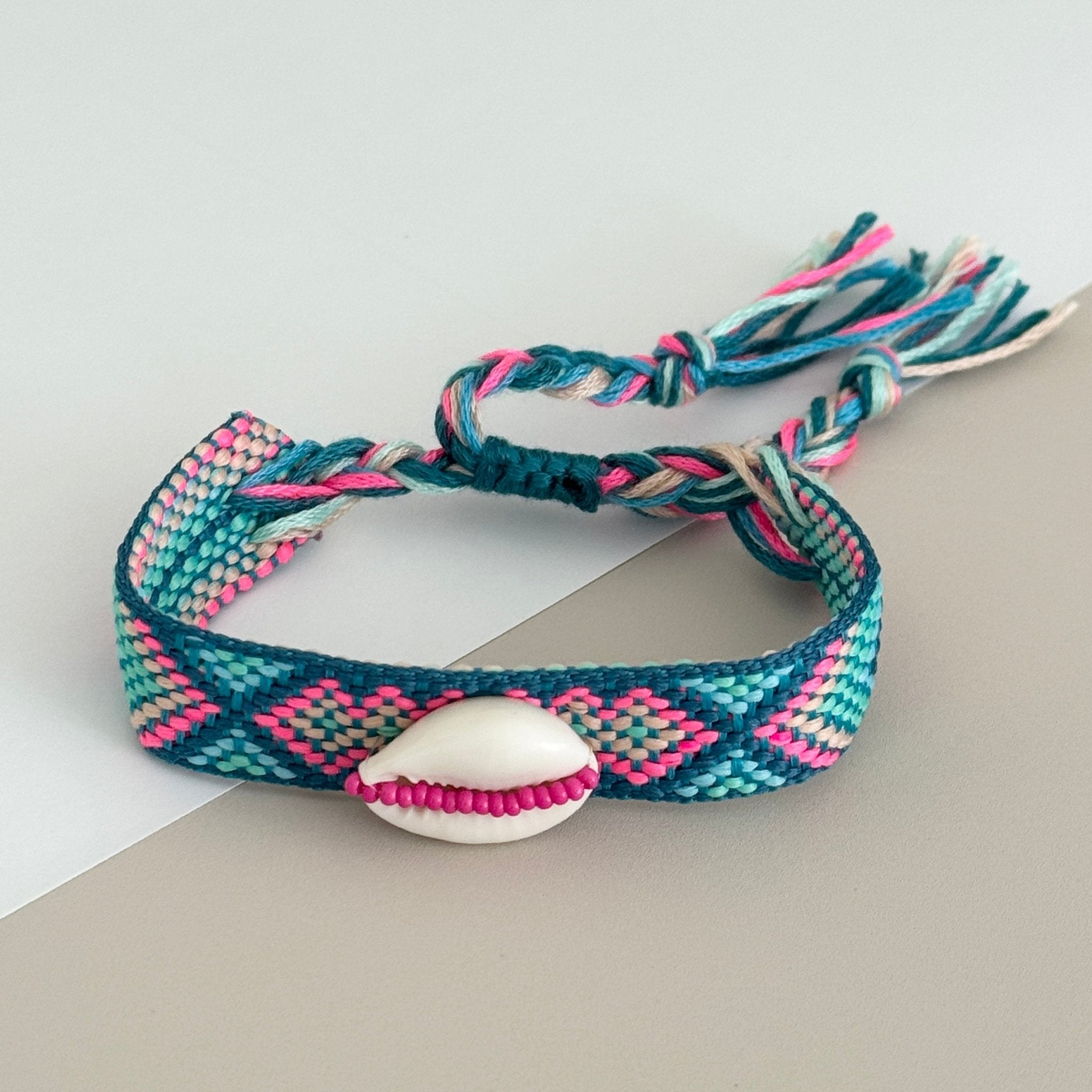 Boho Shell Friendship Bracelet - Bracelets | LimaLimón Store - 3