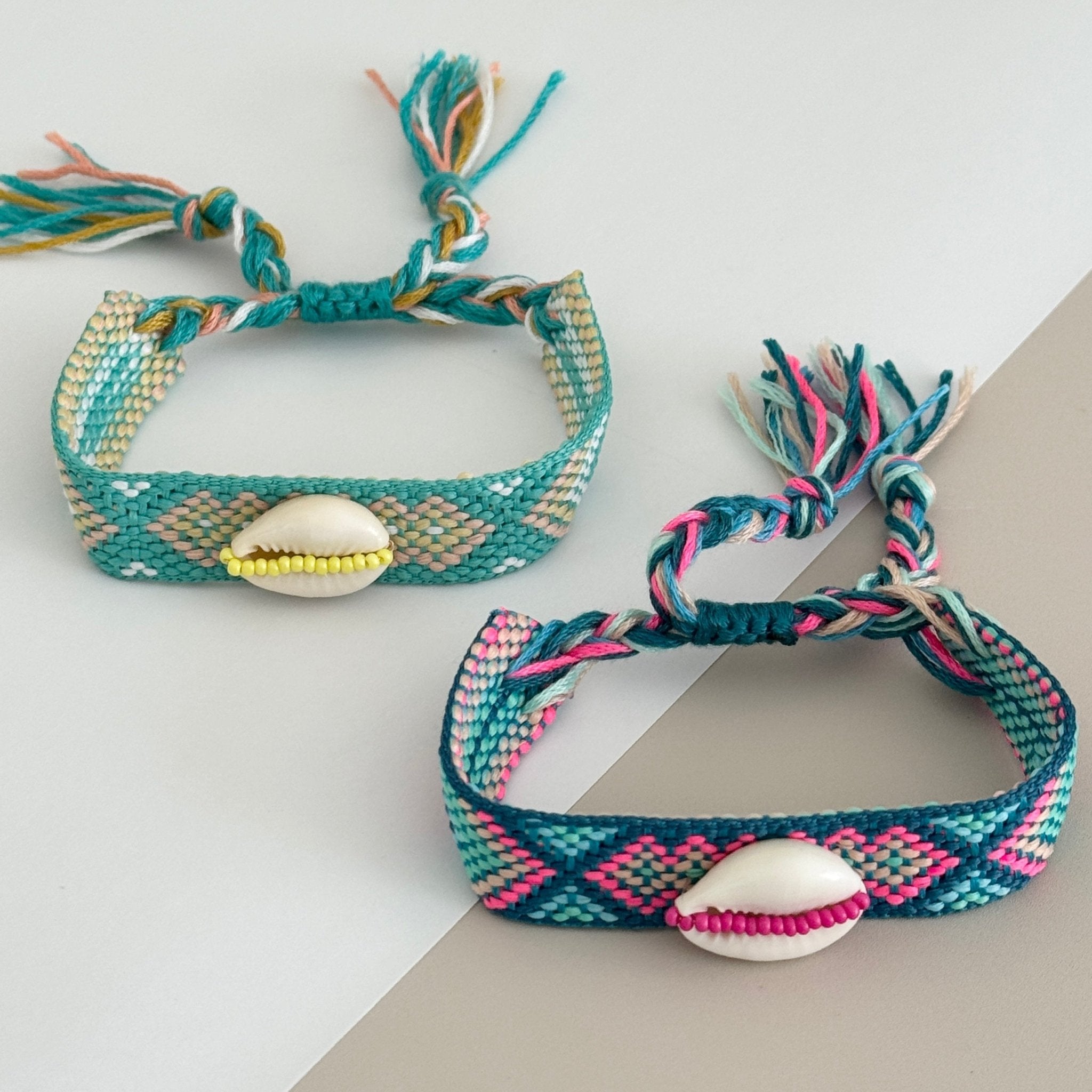 Boho Shell Friendship Bracelet - Bracelets | LimaLimón Store - 1