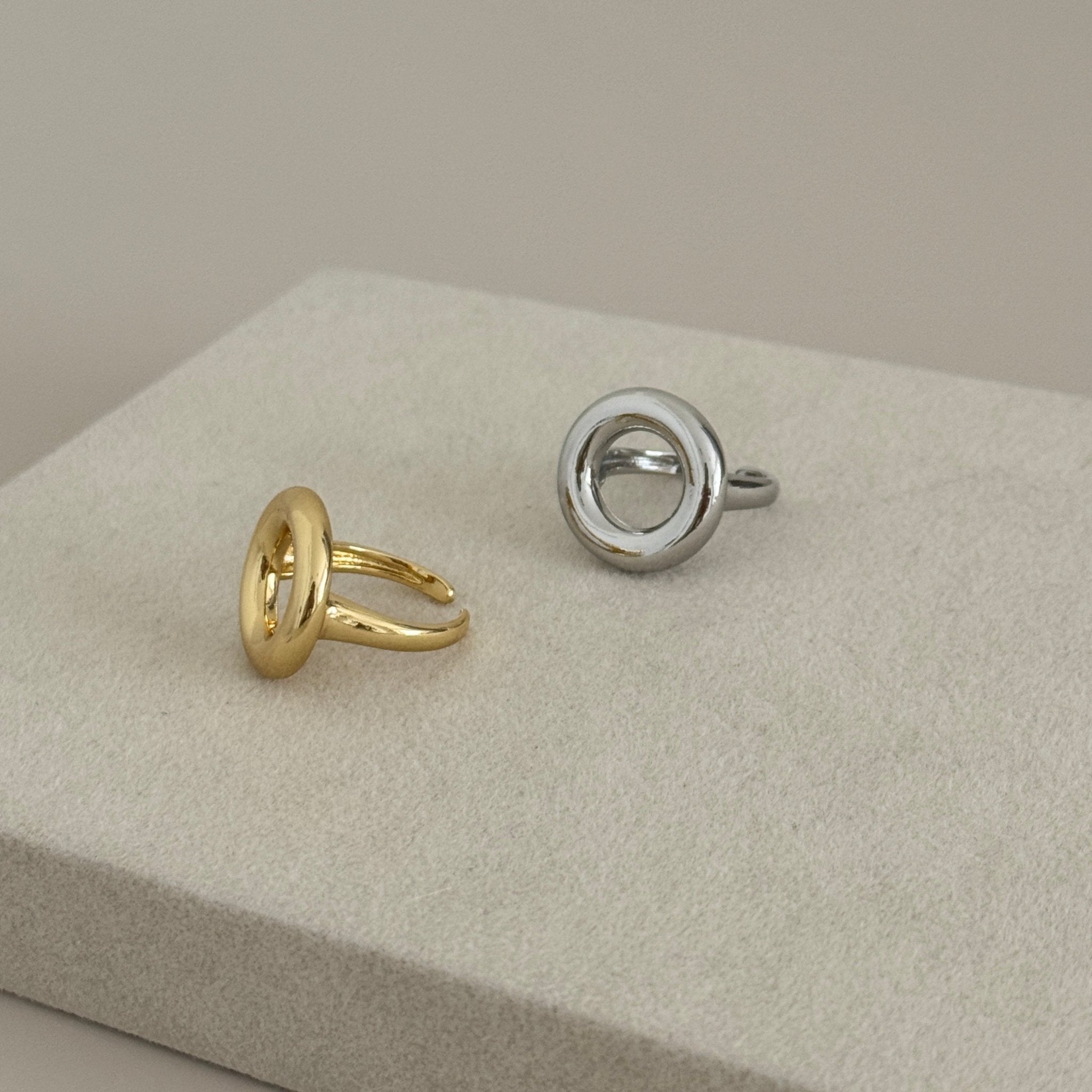 Bold Circle Adjustable Ring - ring jewelry | LimaLimón Store - 2