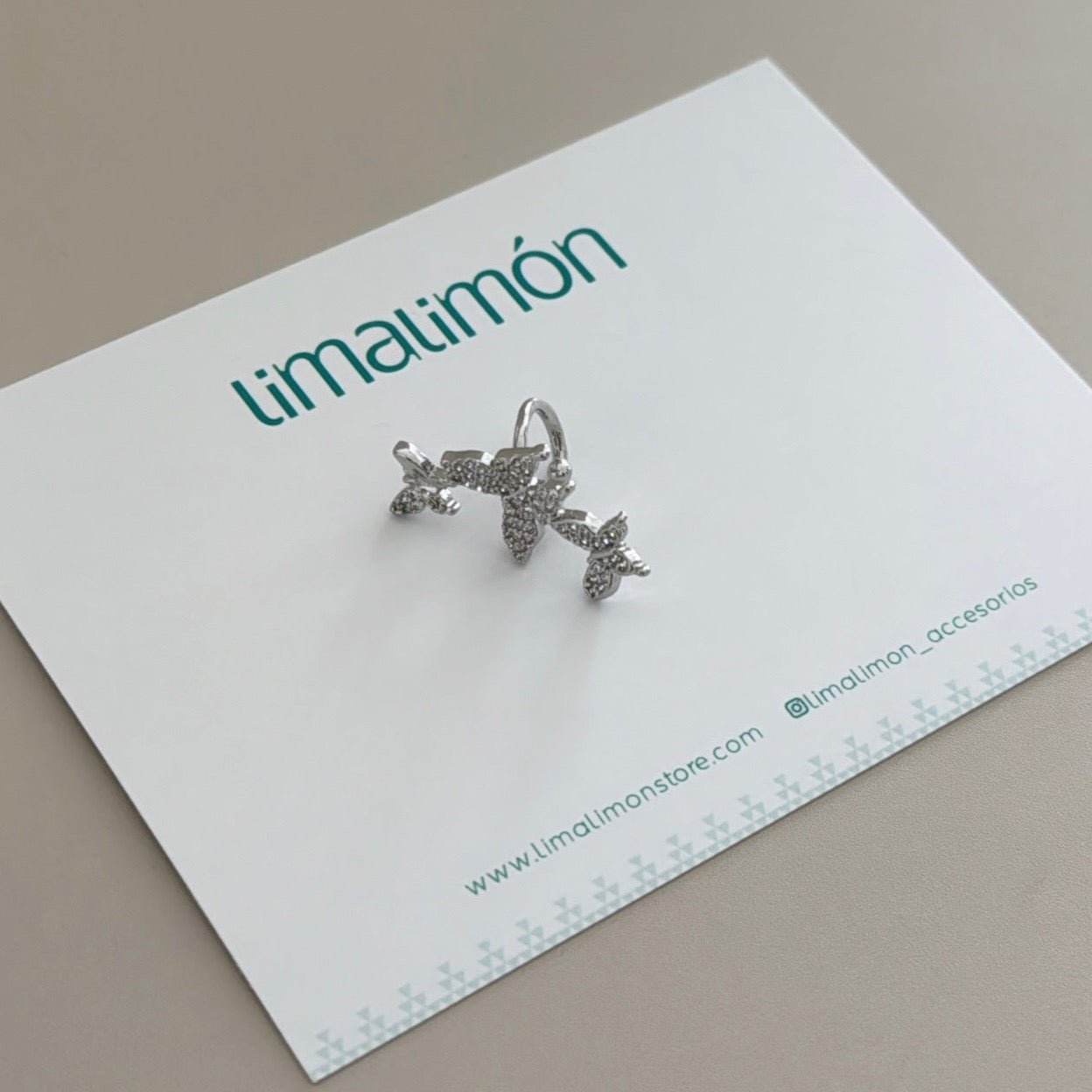 Butterfly Ear Cuff - Earring | LimaLimón Store - 3