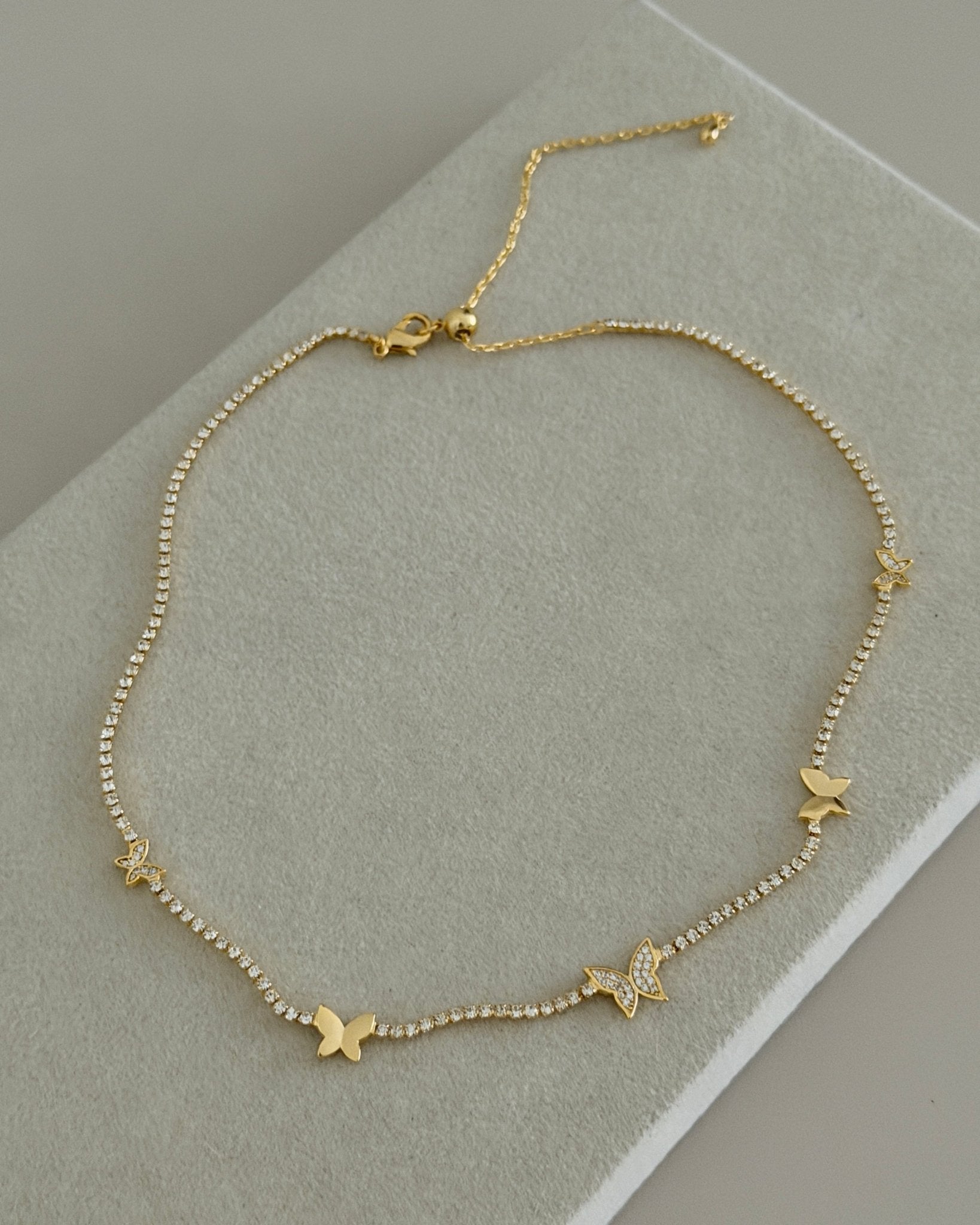 Butterfly Spark Tennis Necklace - Necklace | LimaLimón Store - 1