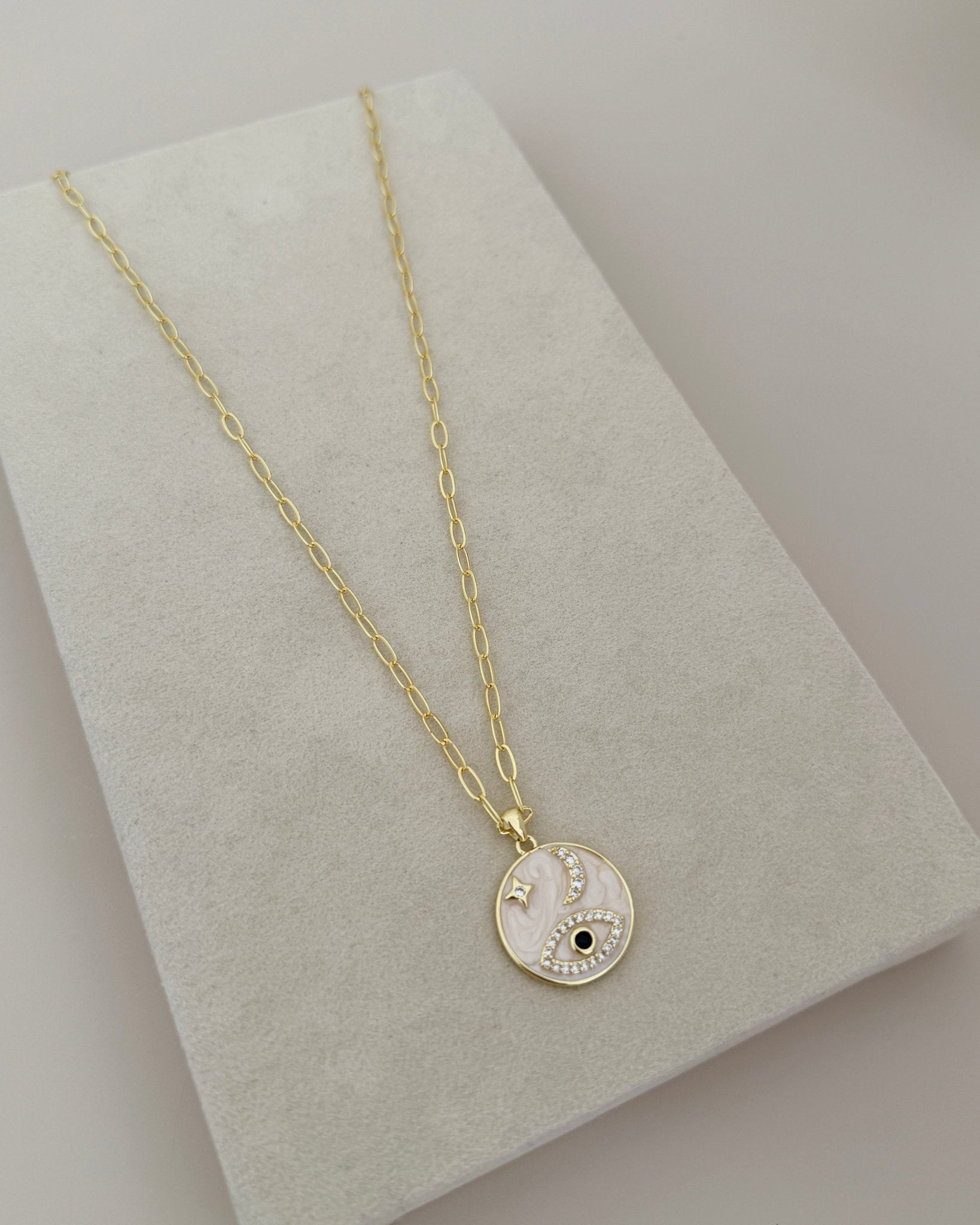 Celestial Harmony Pendant Necklace - Necklace | LimaLimón Store - 1