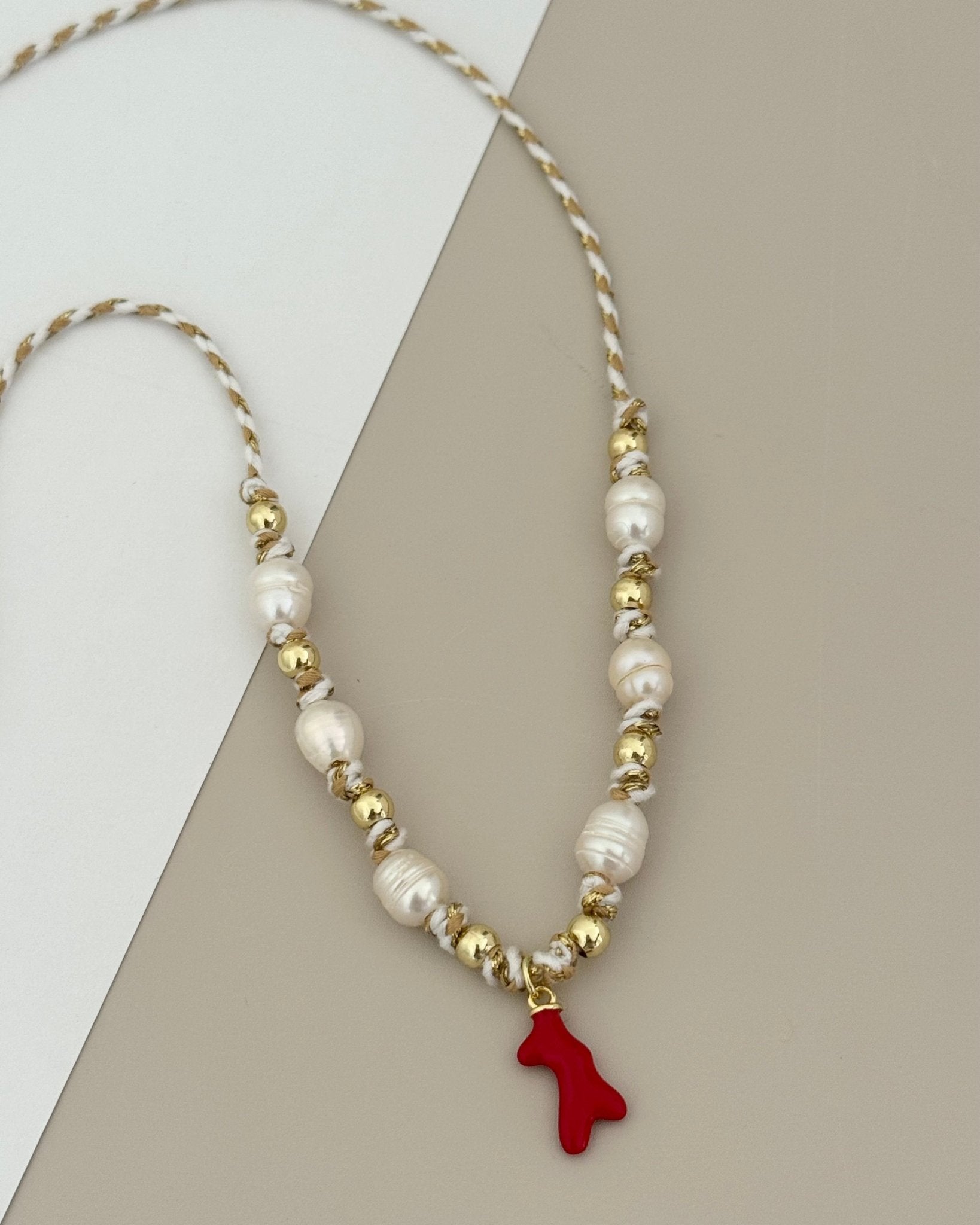 Charm Pearls Cord Necklace - Necklace | LimaLimón Store - 2