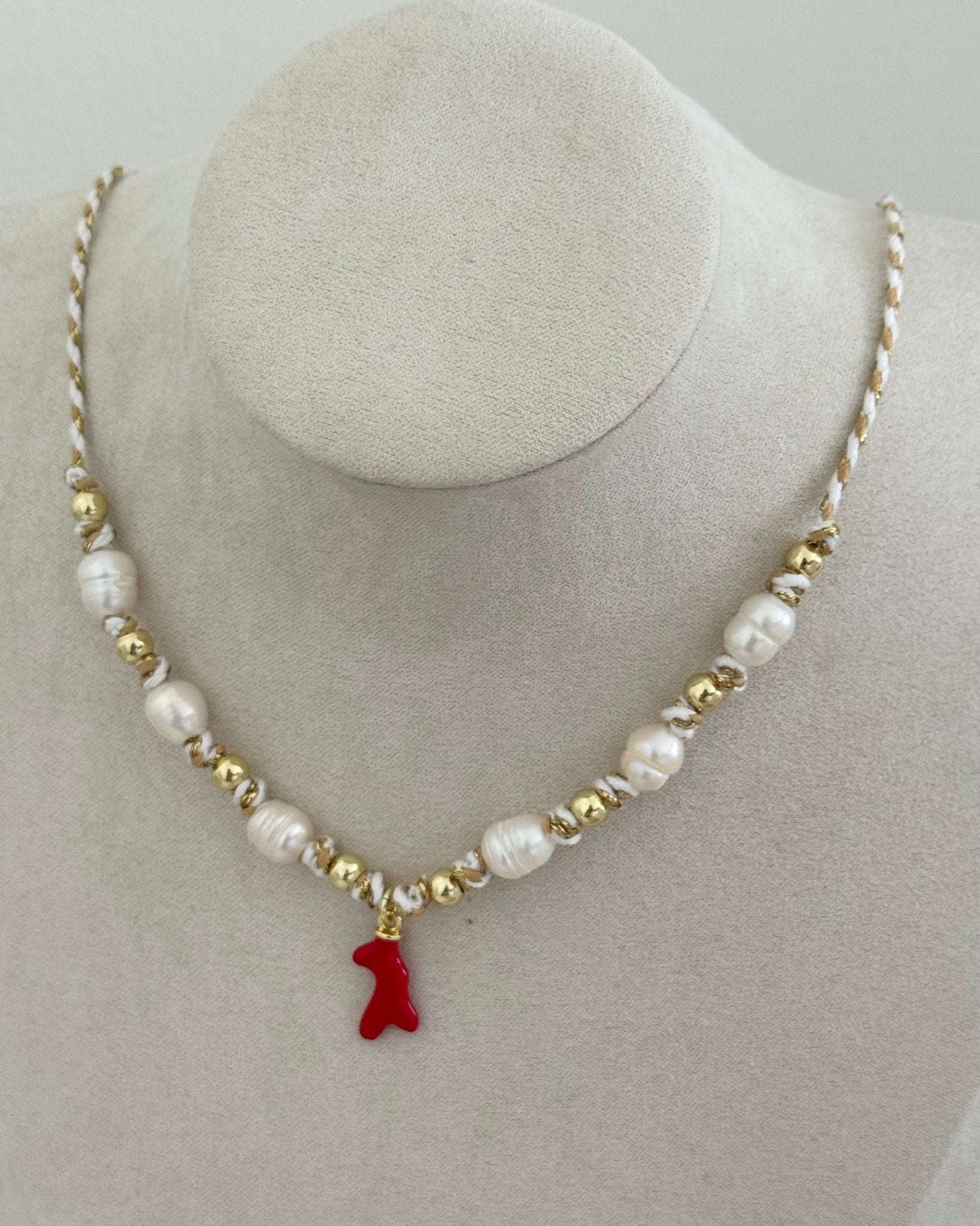 Charm Pearls Cord Necklace - Necklace | LimaLimón Store - 4