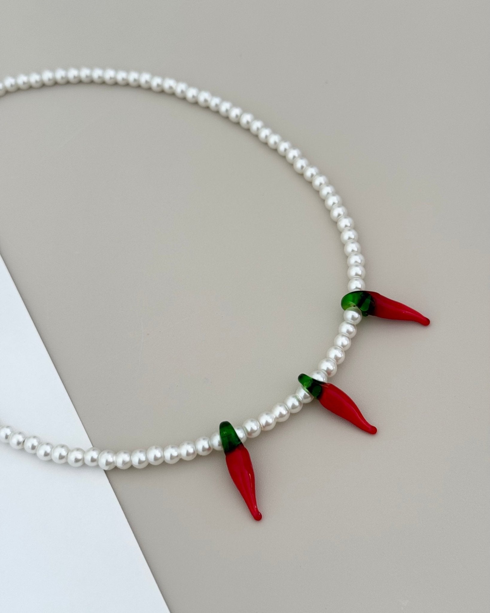 Chili Pearls Necklace - Necklace | LimaLimón Store - 5