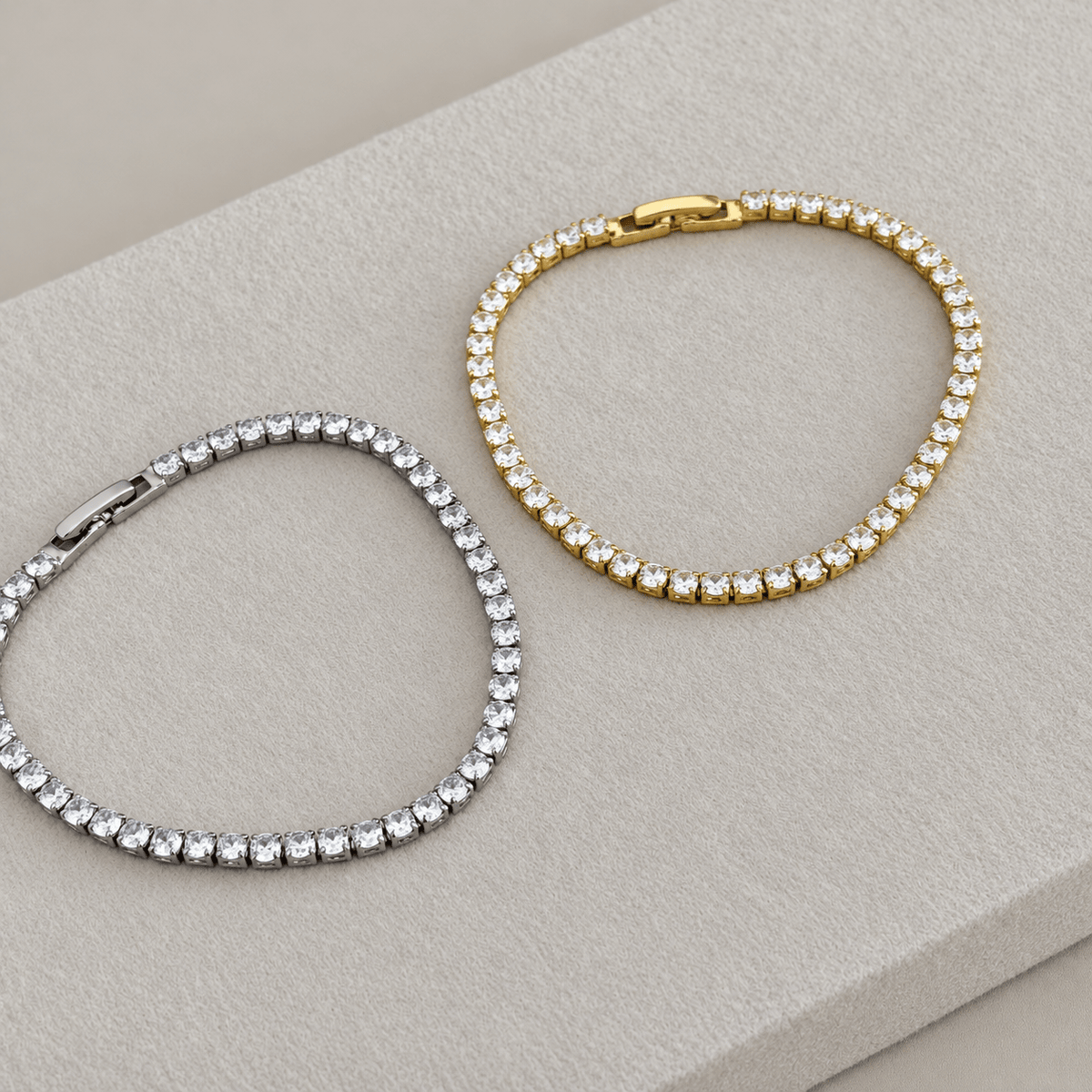 Classic Crystal Tennis Bracelet - Bracelets | LimaLimón Store - 1