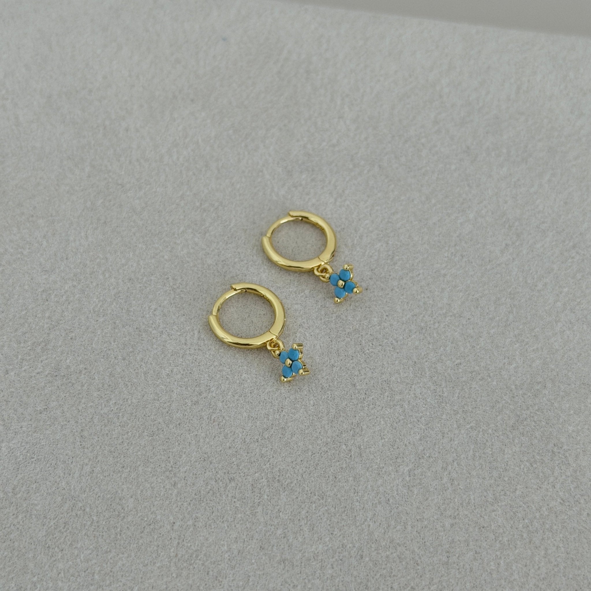 Clover Mini Hoop Earrings - Earring | LimaLimón Store - 5