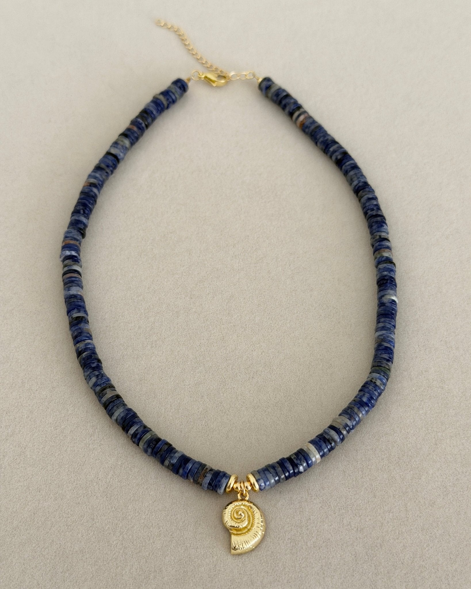 Coastal Charm Beaded Choker - Necklaces | LimaLimón Store - 4