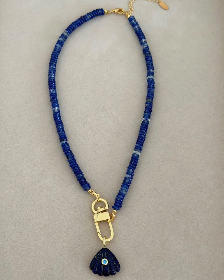 Coastal Shell Charm Necklace - Necklaces | LimaLimón Store - 2