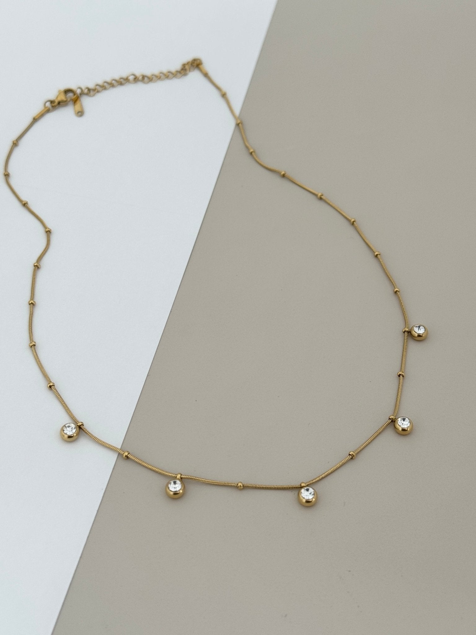 Crystal Dots Necklace - Necklace | LimaLimón Store - 4