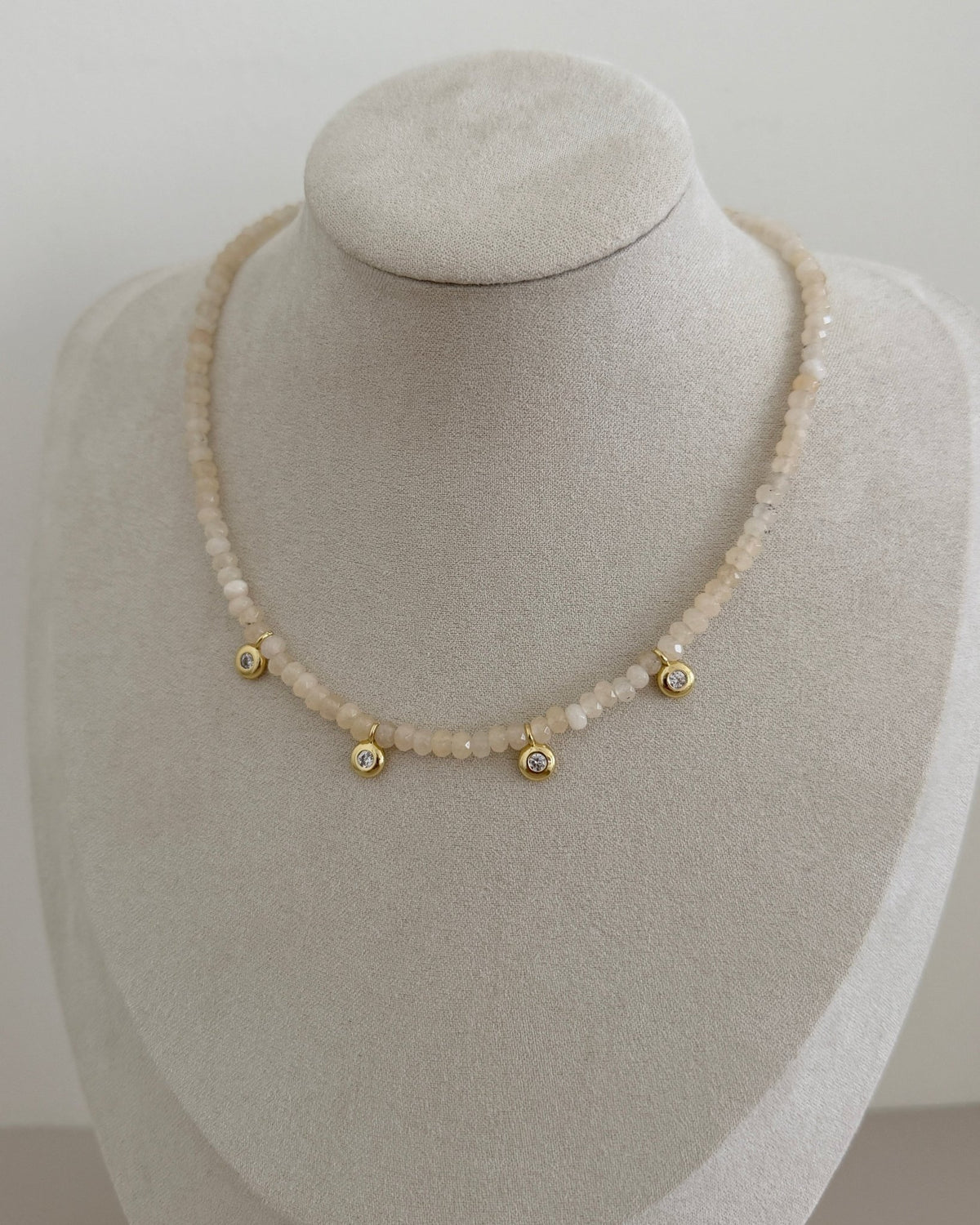 Crystal Drop Choker - Necklaces | LimaLimón Store - 2