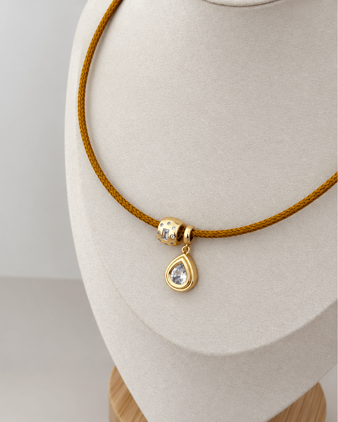 Crystal Drop Cord Necklace - Necklaces | LimaLimón Store - 3