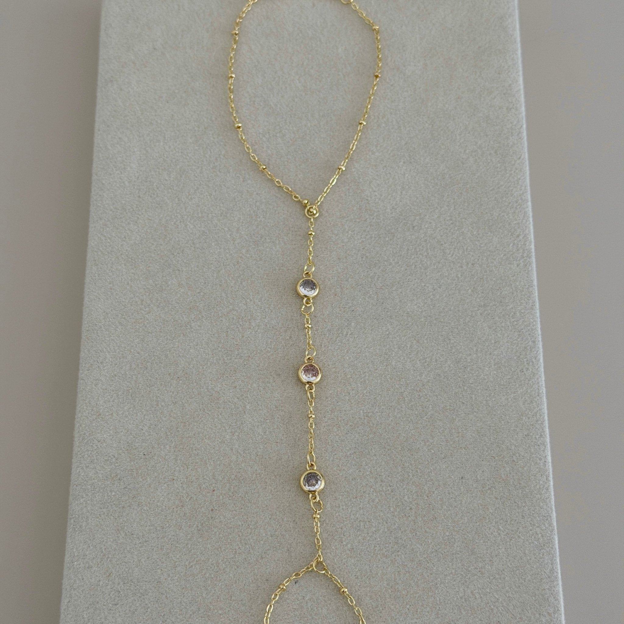 Crystal Hand Chain Bracelet - Bracelets | LimaLimón Store - 3