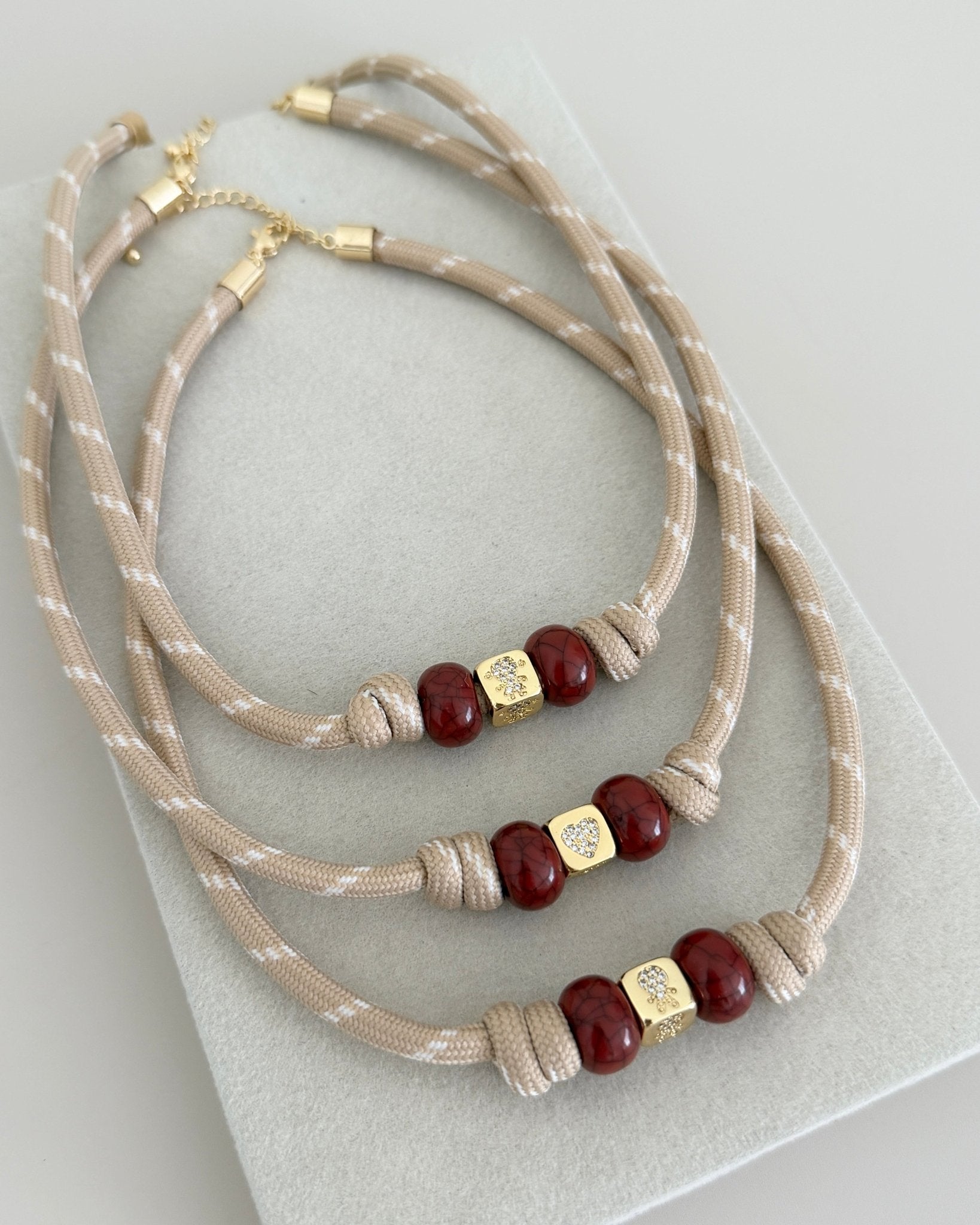 Desert Knot Charm Necklace - Necklaces | LimaLimón Store - 1