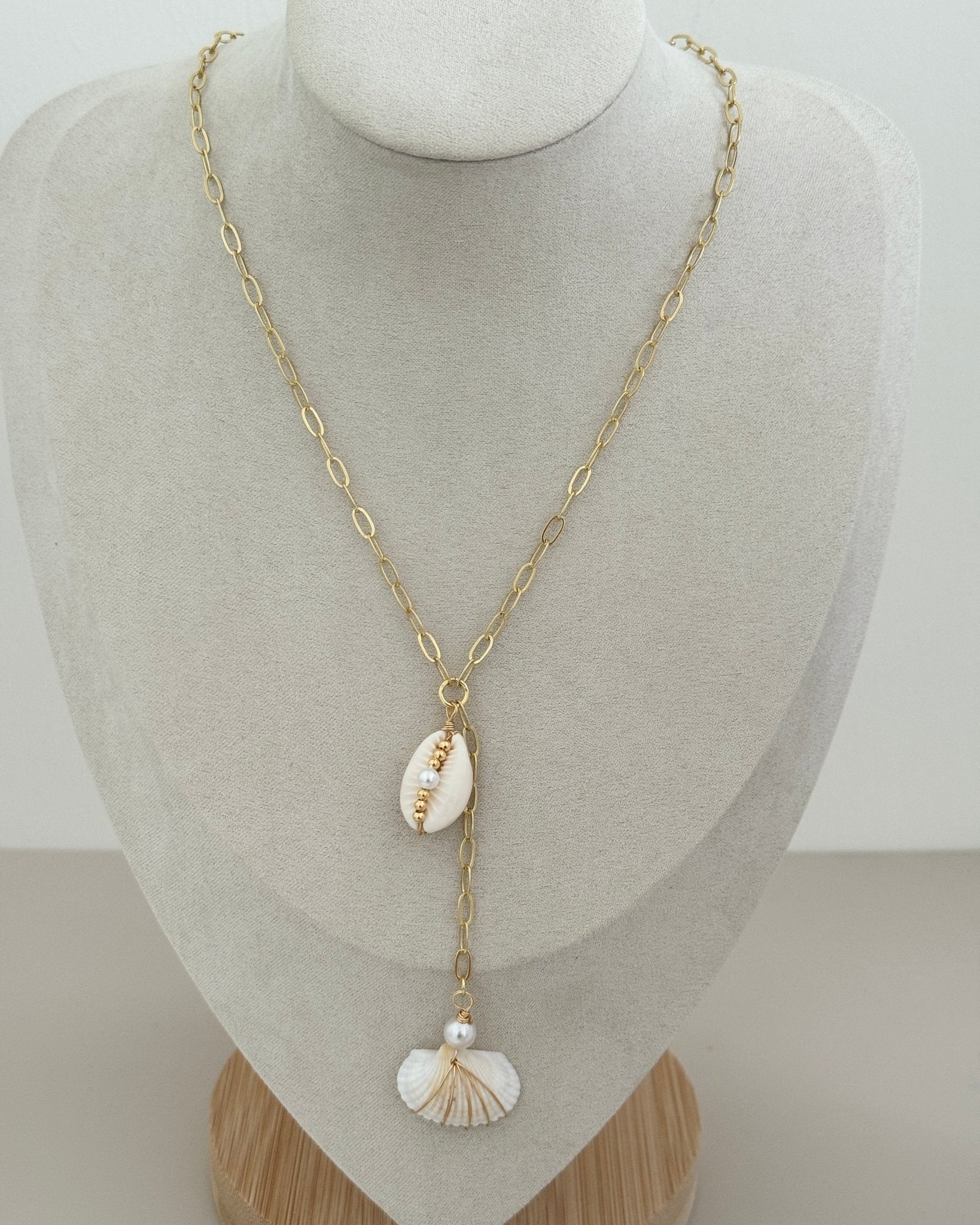 Double Seashell Drop Necklace - Necklace | LimaLimón Store - 2