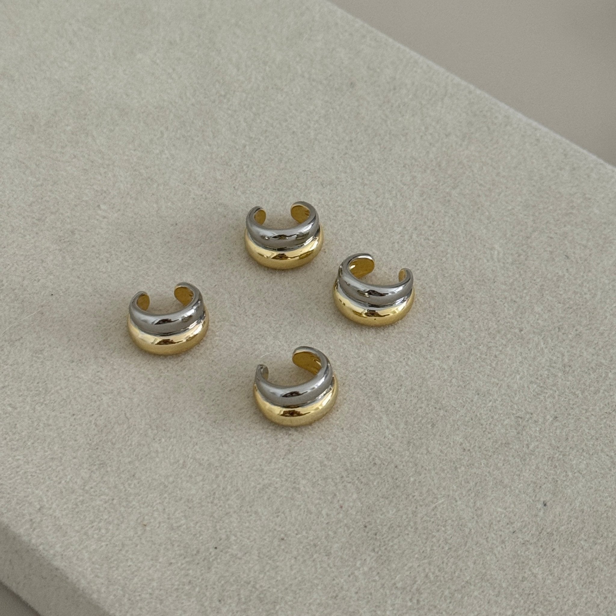 Dual Tone Adjustable Ear Cuff (Single Piece) - Earring | LimaLimón Store - 1