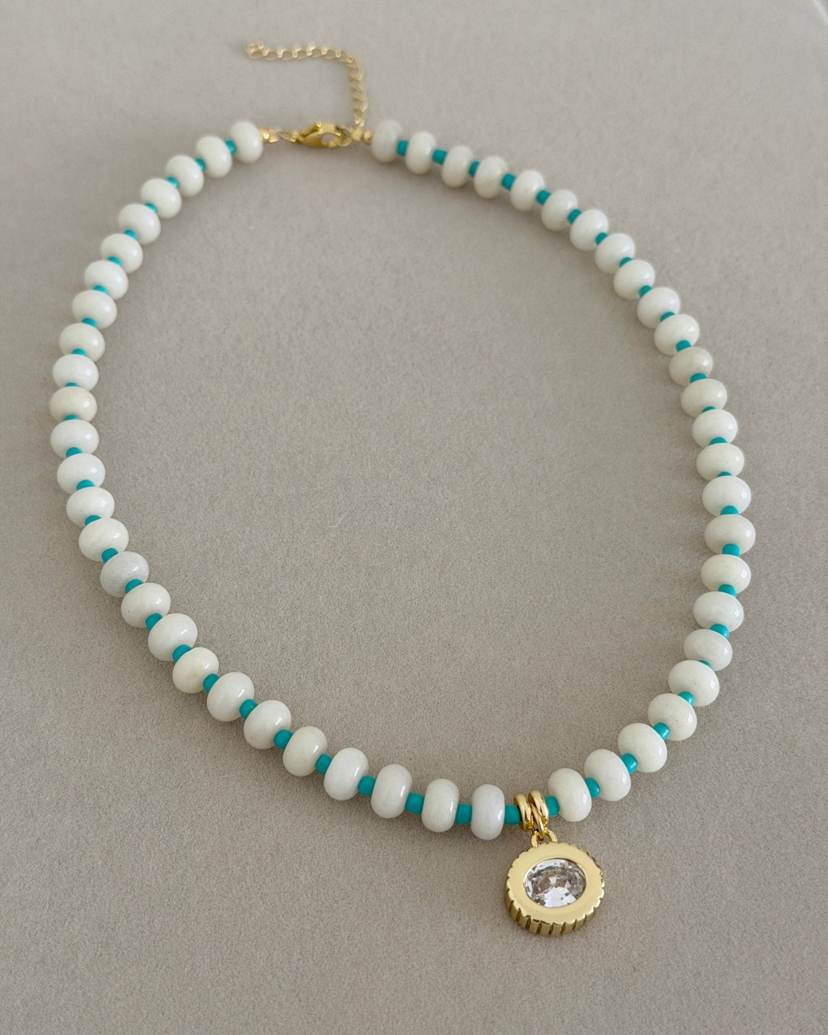 Dual Tone Drop Disc Necklace - Necklaces | LimaLimón Store - 1