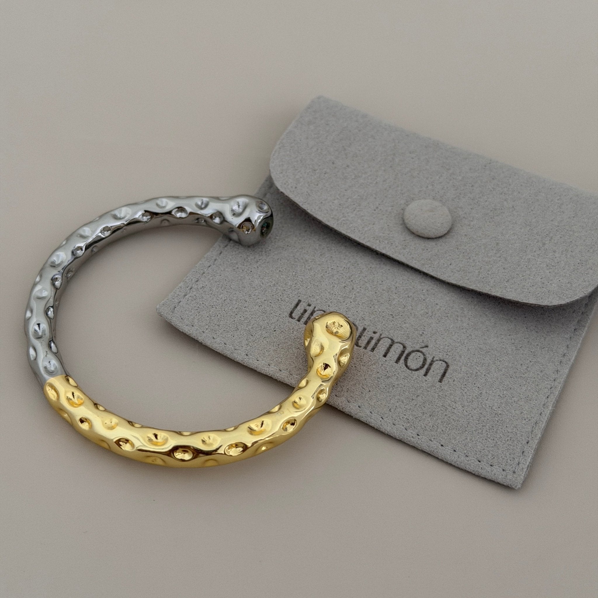 Dual Tone Hammered Cuff - Bracelets | LimaLimón Store - 2
