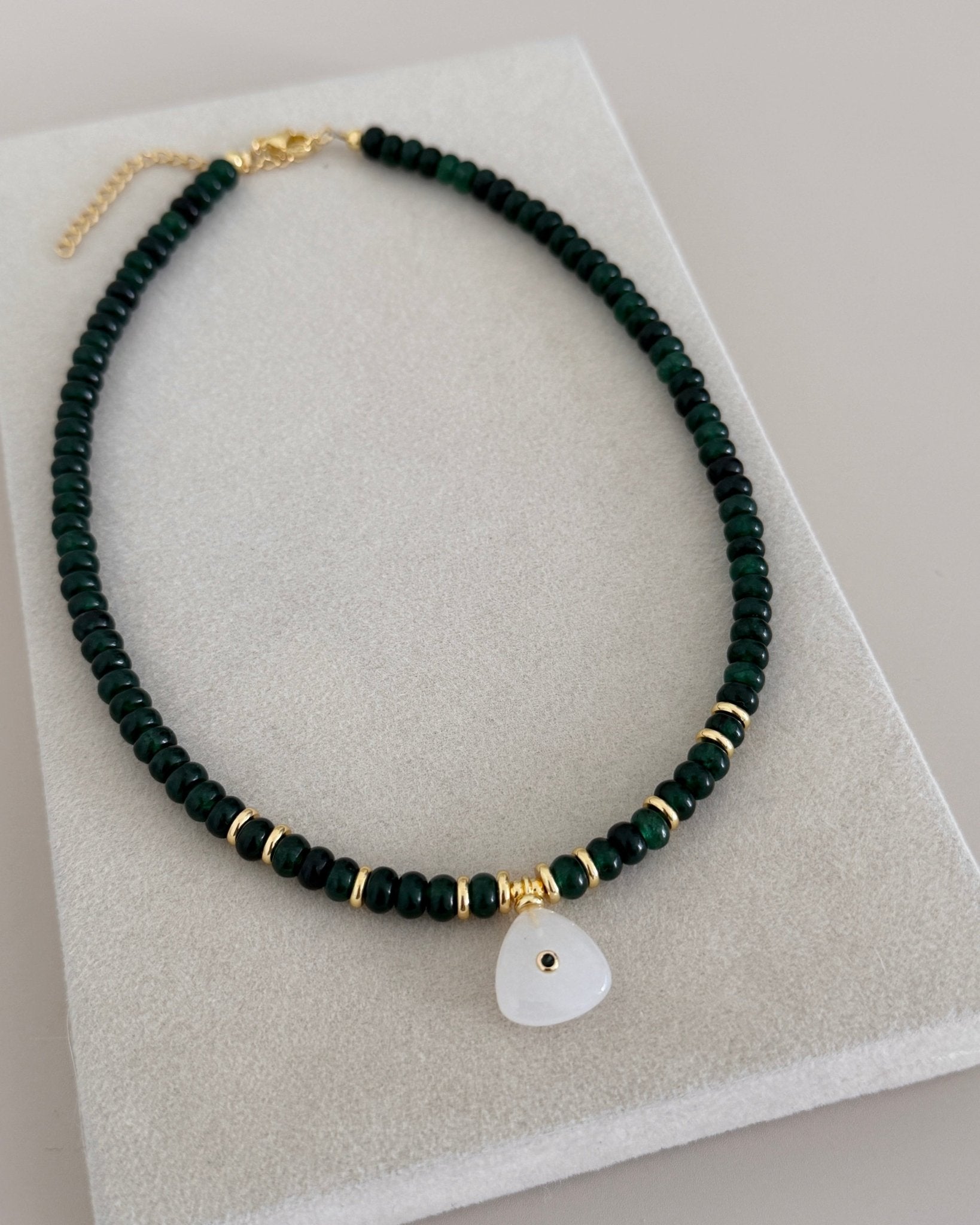 Emerald Aura Necklace - Necklace | LimaLimón Store - 1