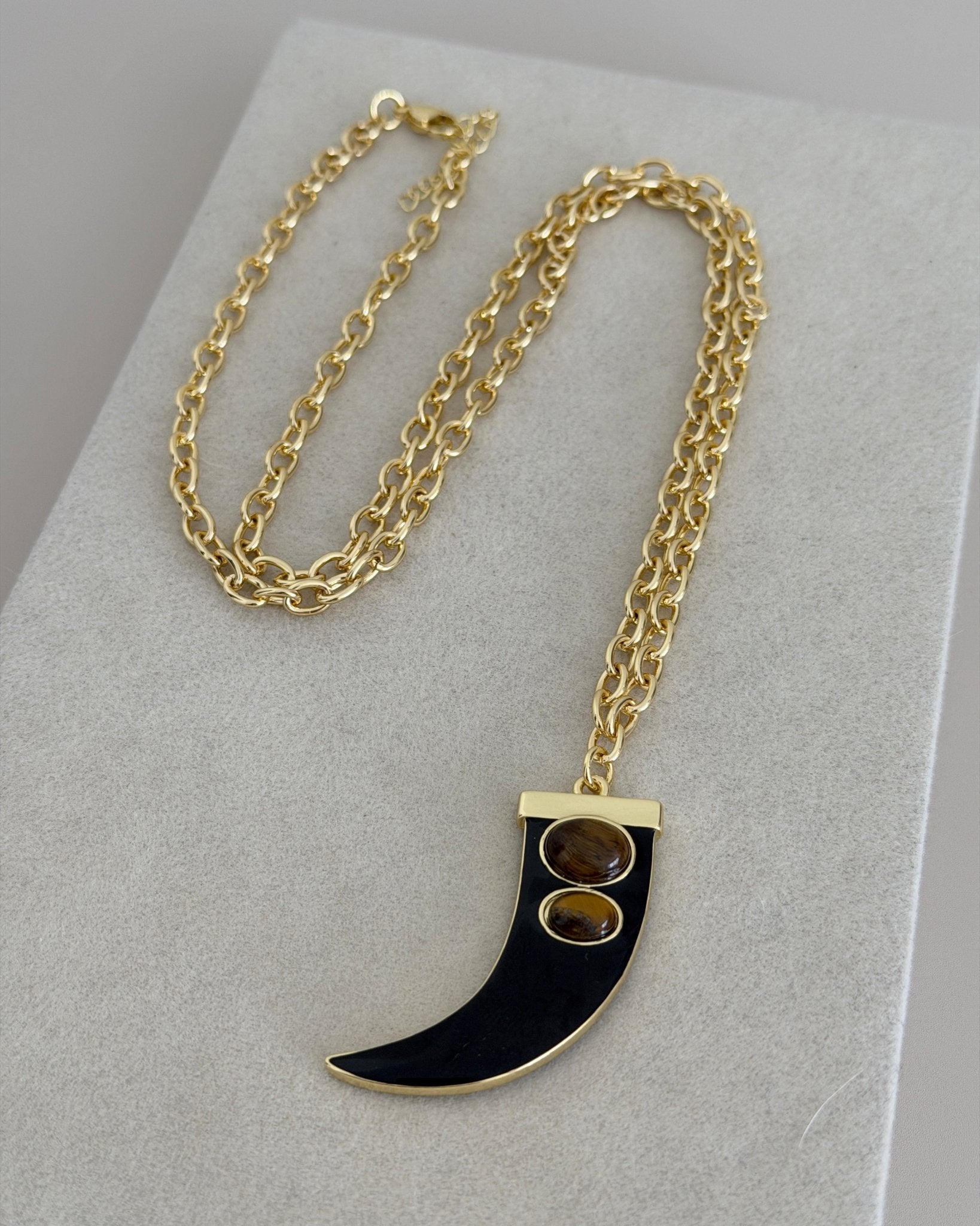 Enamel Talisman Horn Necklace - Necklace | LimaLimón Store - 3