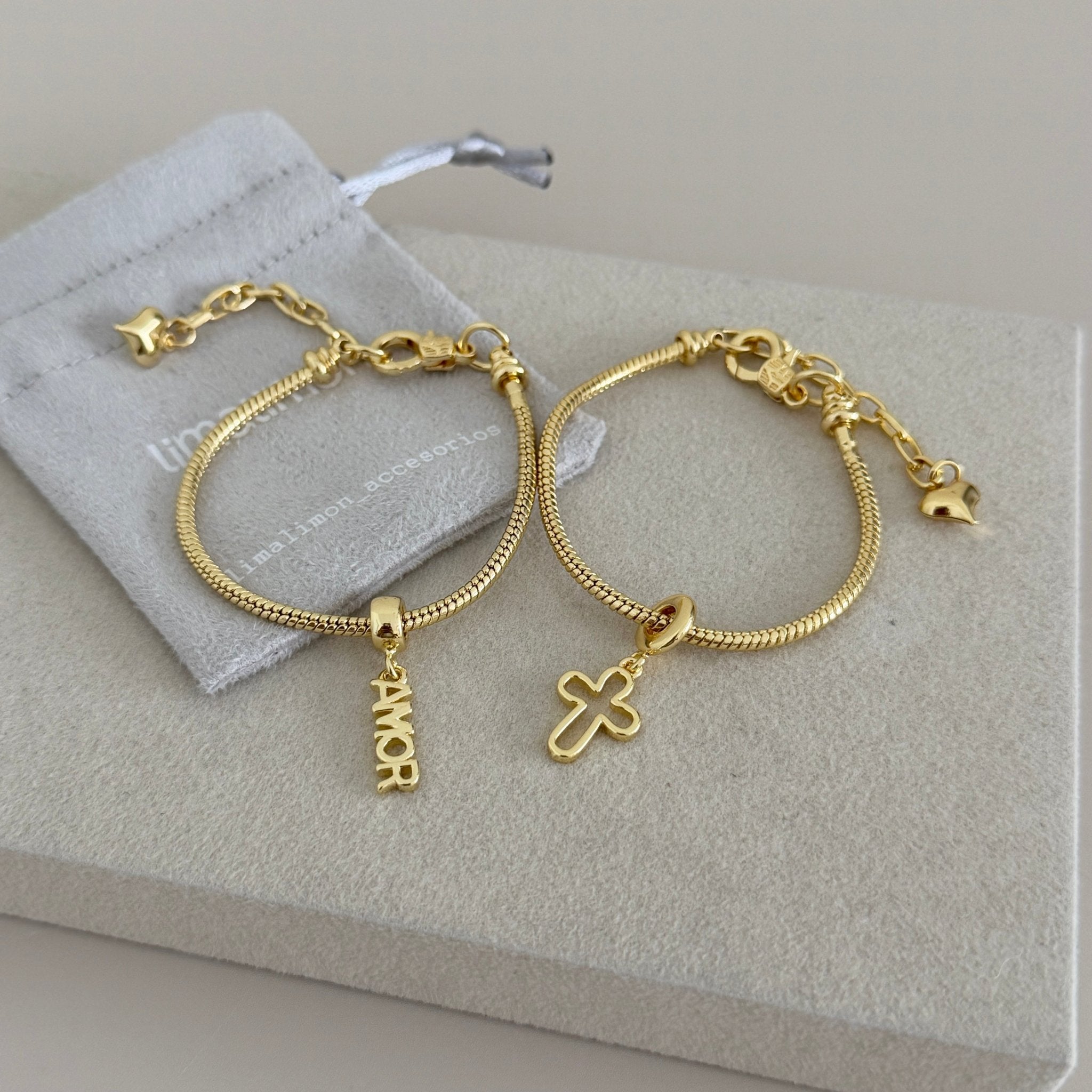 Faith & Love Charm Bracelet - Bracelet | LimaLimón Store - 1