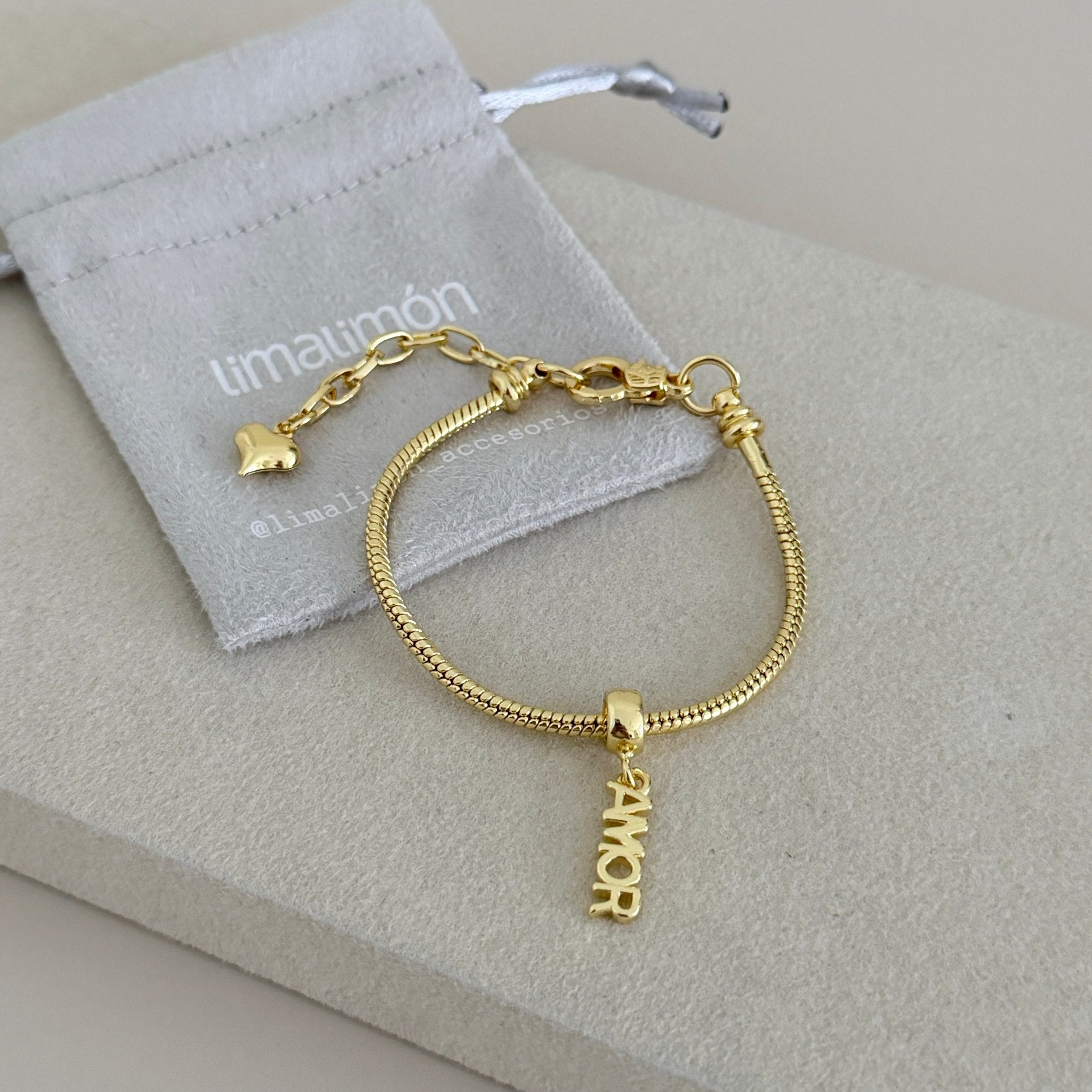 Faith & Love Charm Bracelet - Bracelet | LimaLimón Store - 2