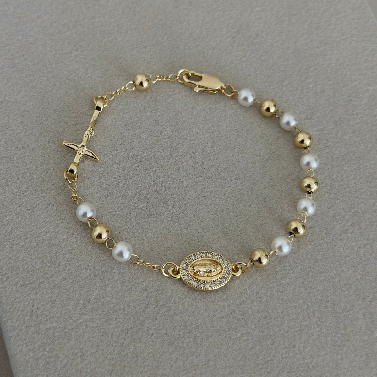 Faith Pearl Rosary Bracelet - Bracelet | LimaLimón Store - 4