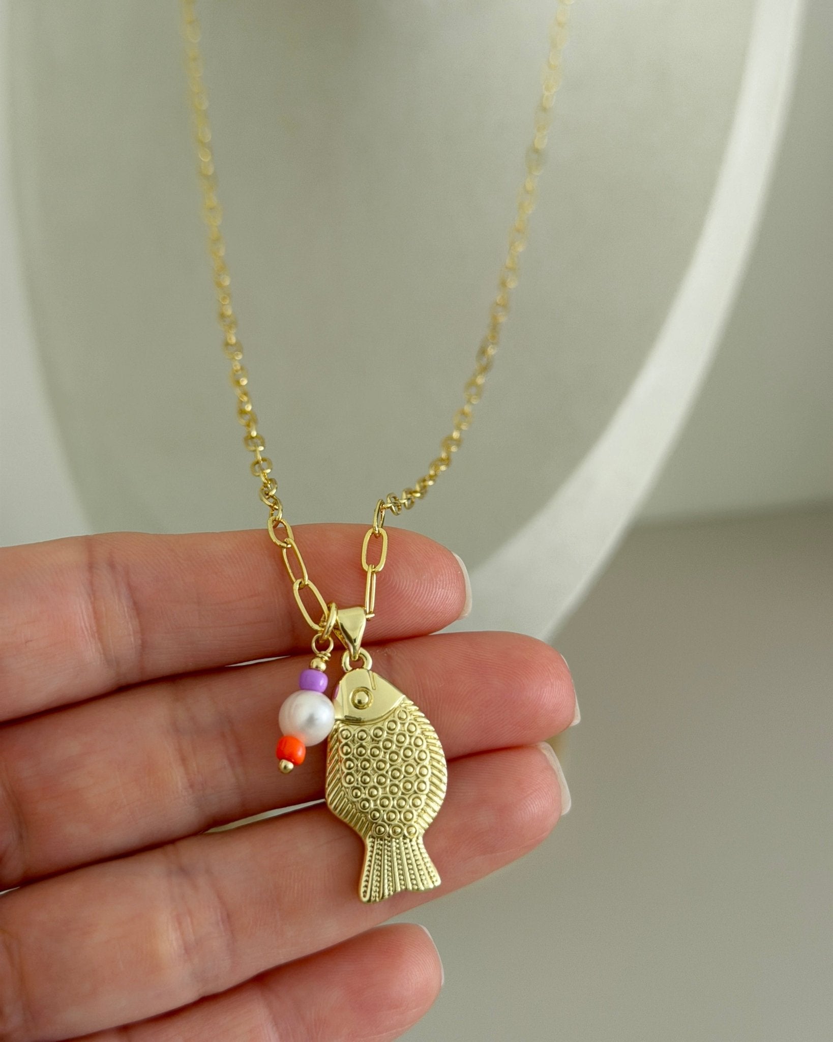 Fish Charm Necklace - Necklaces | LimaLimón Store - 3