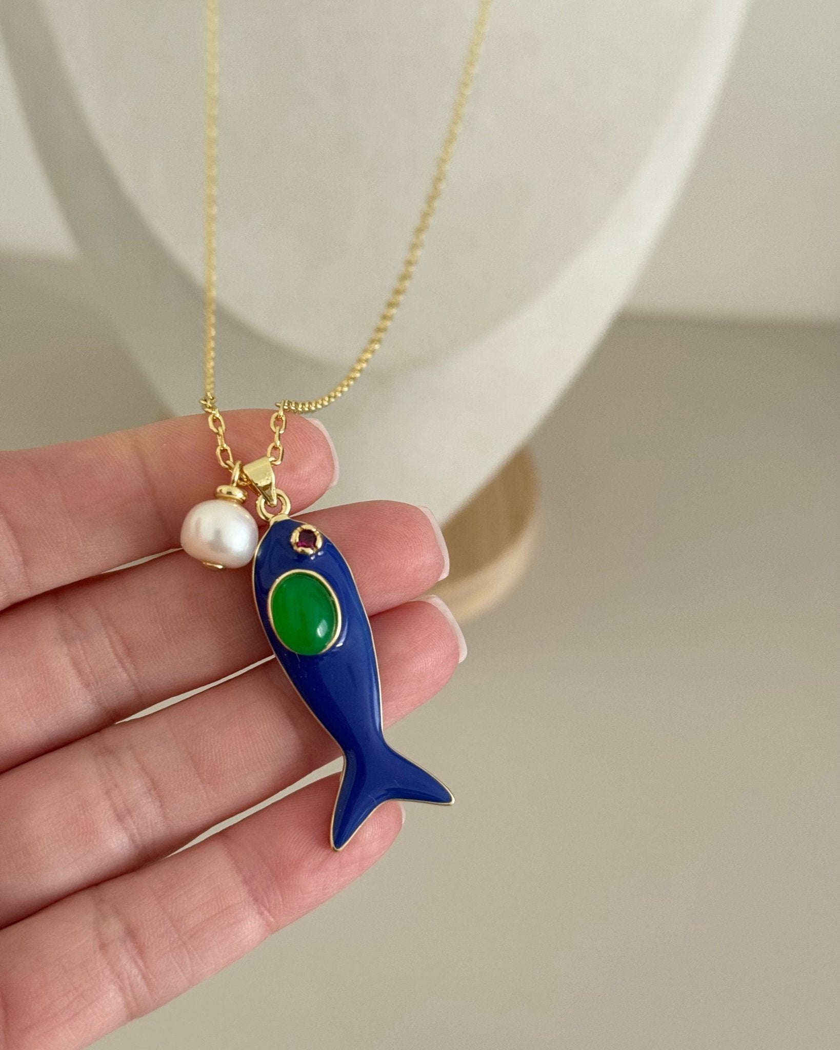 Fish Pearl Necklace - Necklace | LimaLimón Store - 3