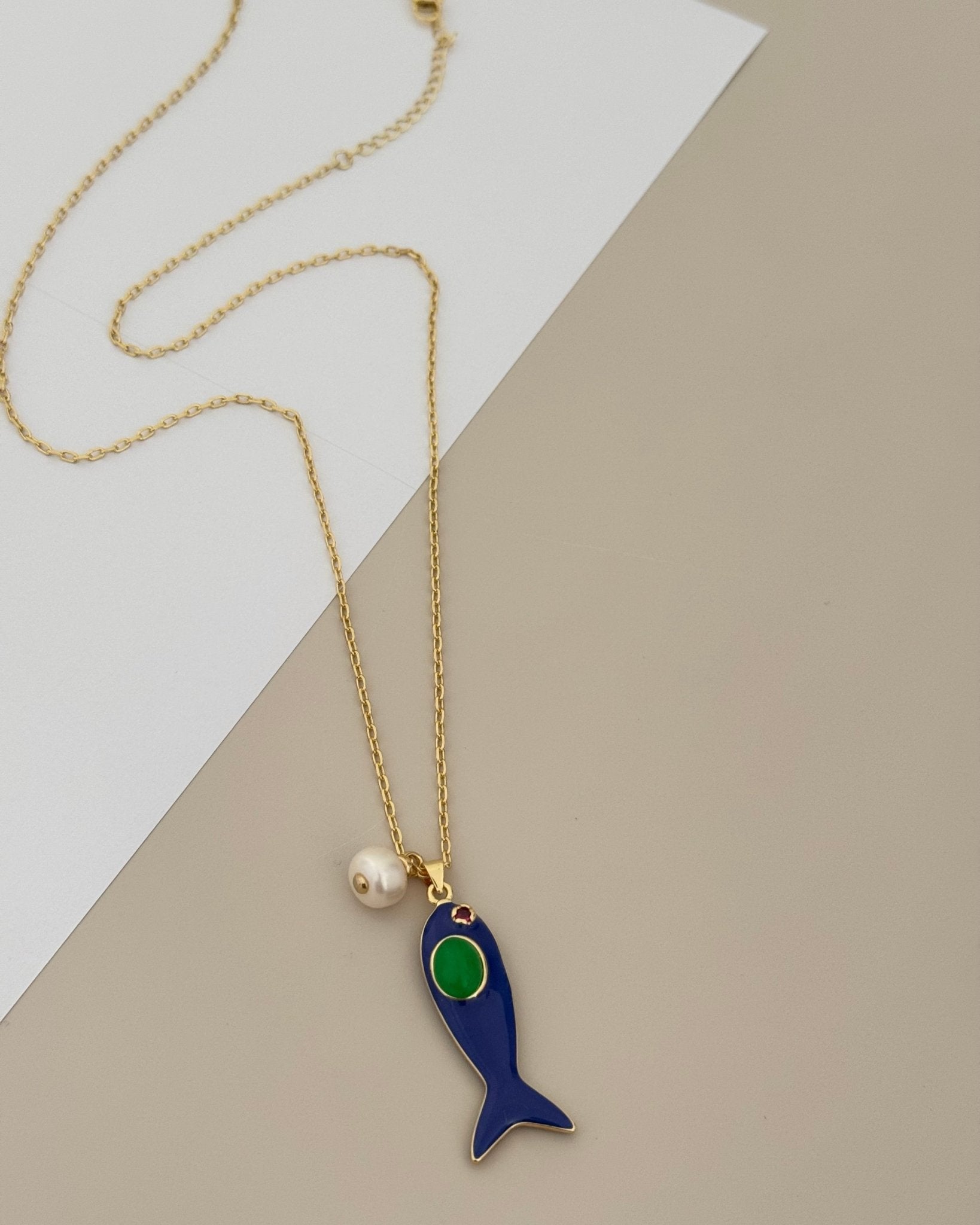 Fish Pearl Necklace - Necklace | LimaLimón Store - 1