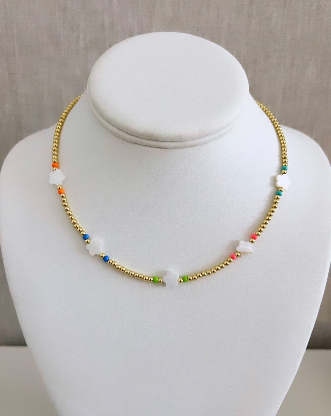 Flower Nacre Bead Necklace - Necklaces | LimaLimón Store - 1