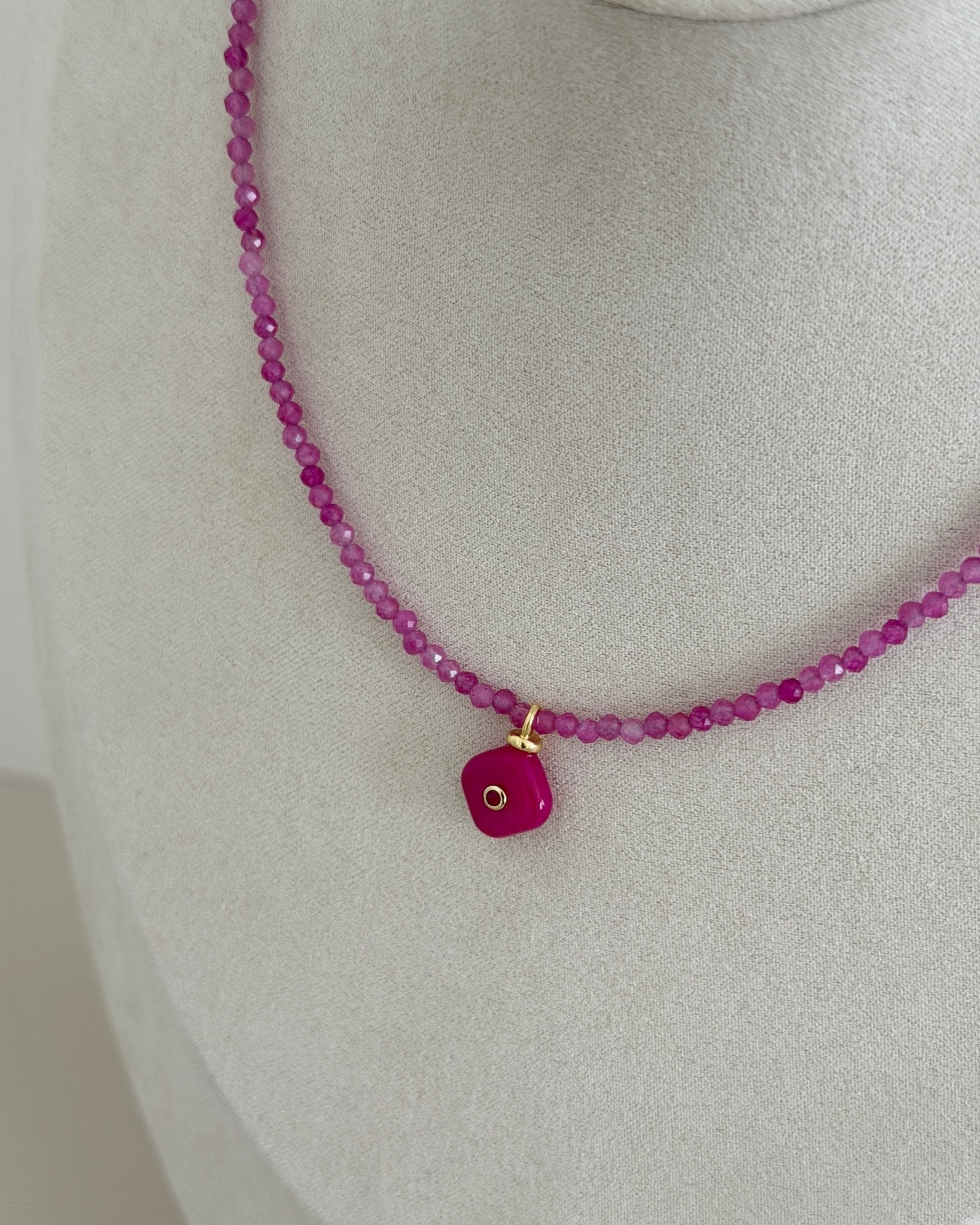 Fuchsia Charm Beaded Necklace - Necklaces | LimaLimón Store - 3