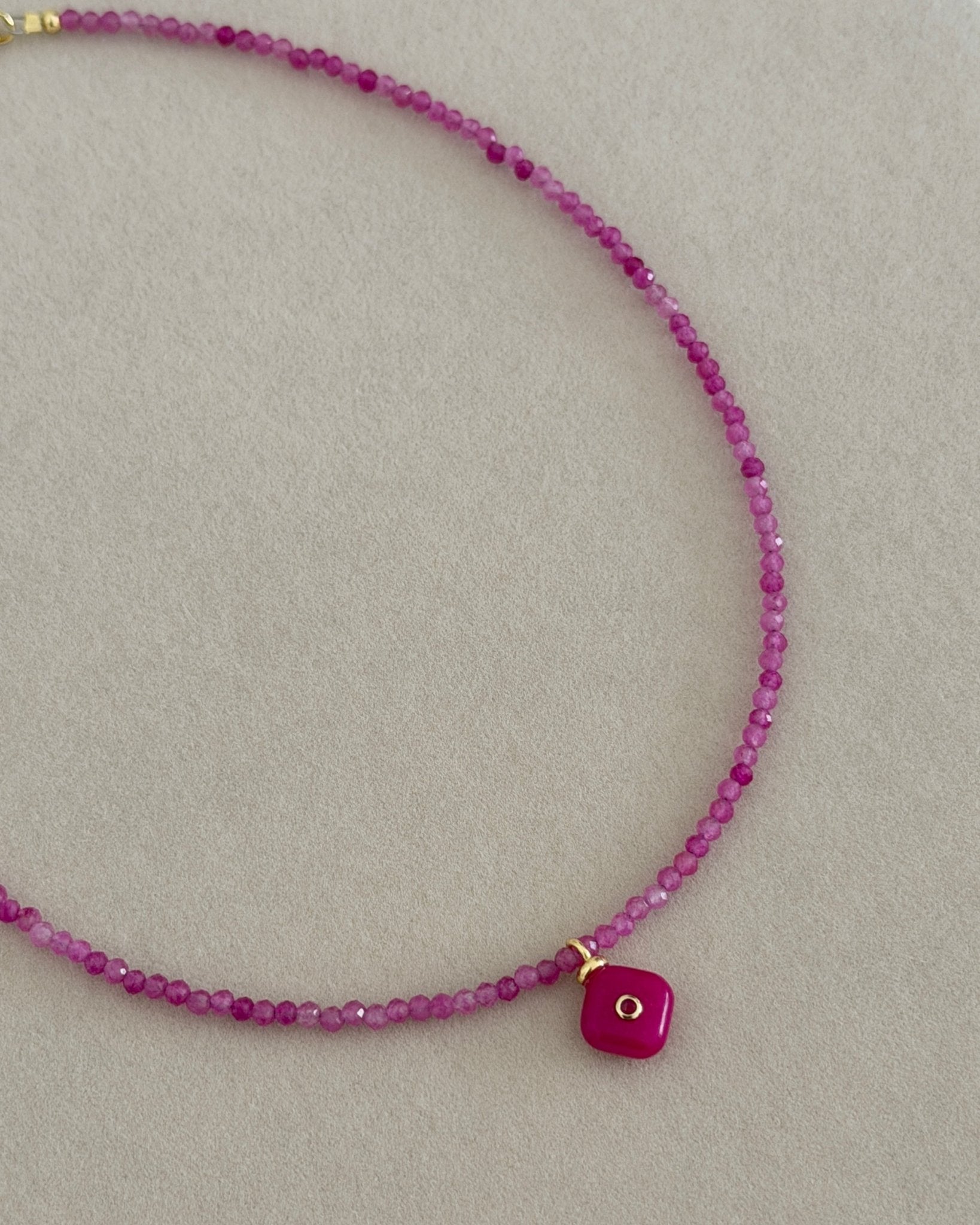 Fuchsia Charm Beaded Necklace - Necklaces | LimaLimón Store - 2
