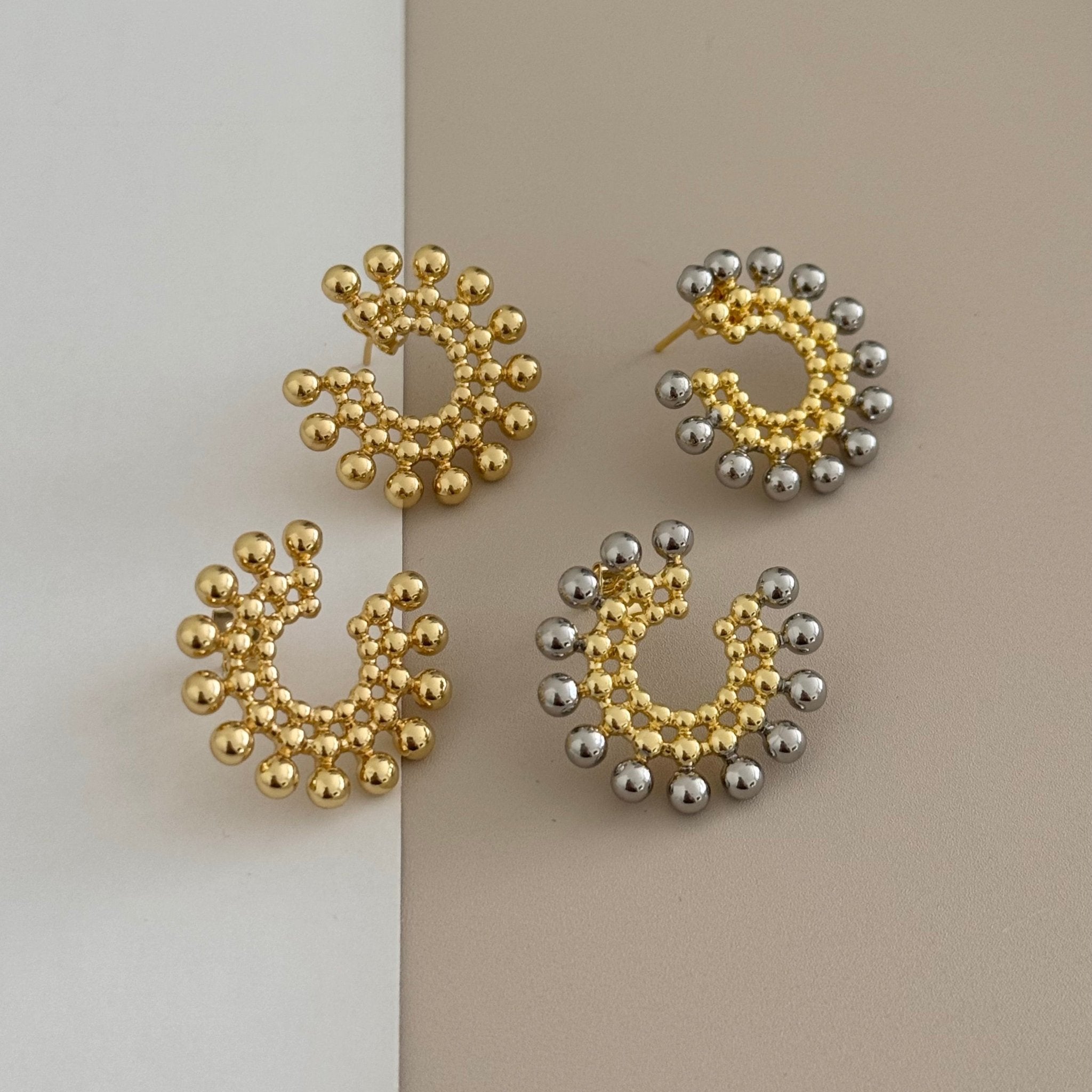 Gold and Silver Stud - LimaLimón Store