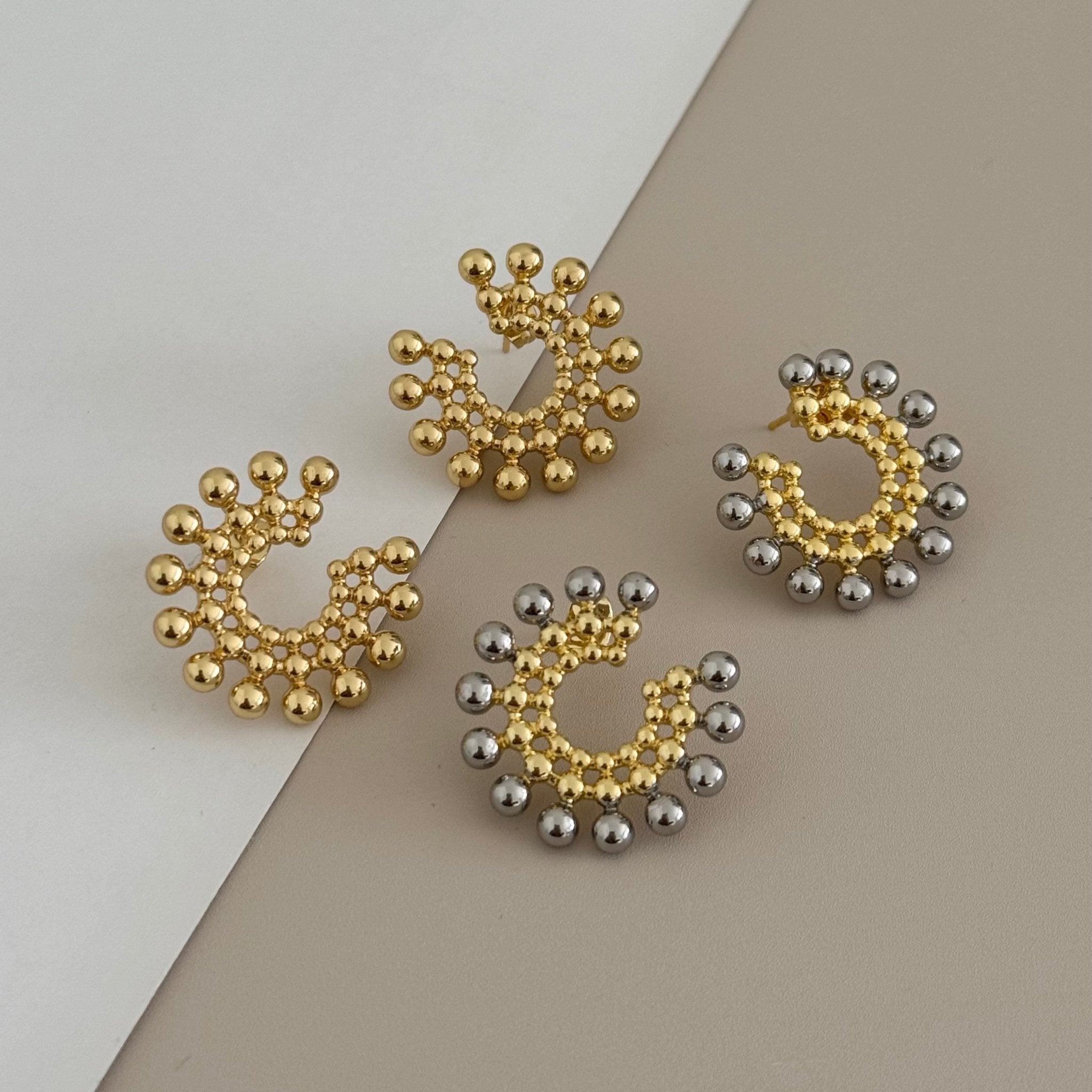 Gold and Silver Stud - LimaLimón Store