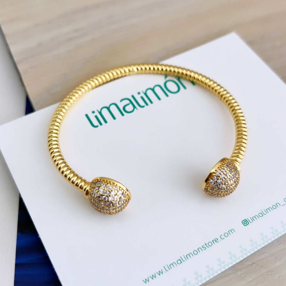 Gold Bangle - LimaLimón Store
