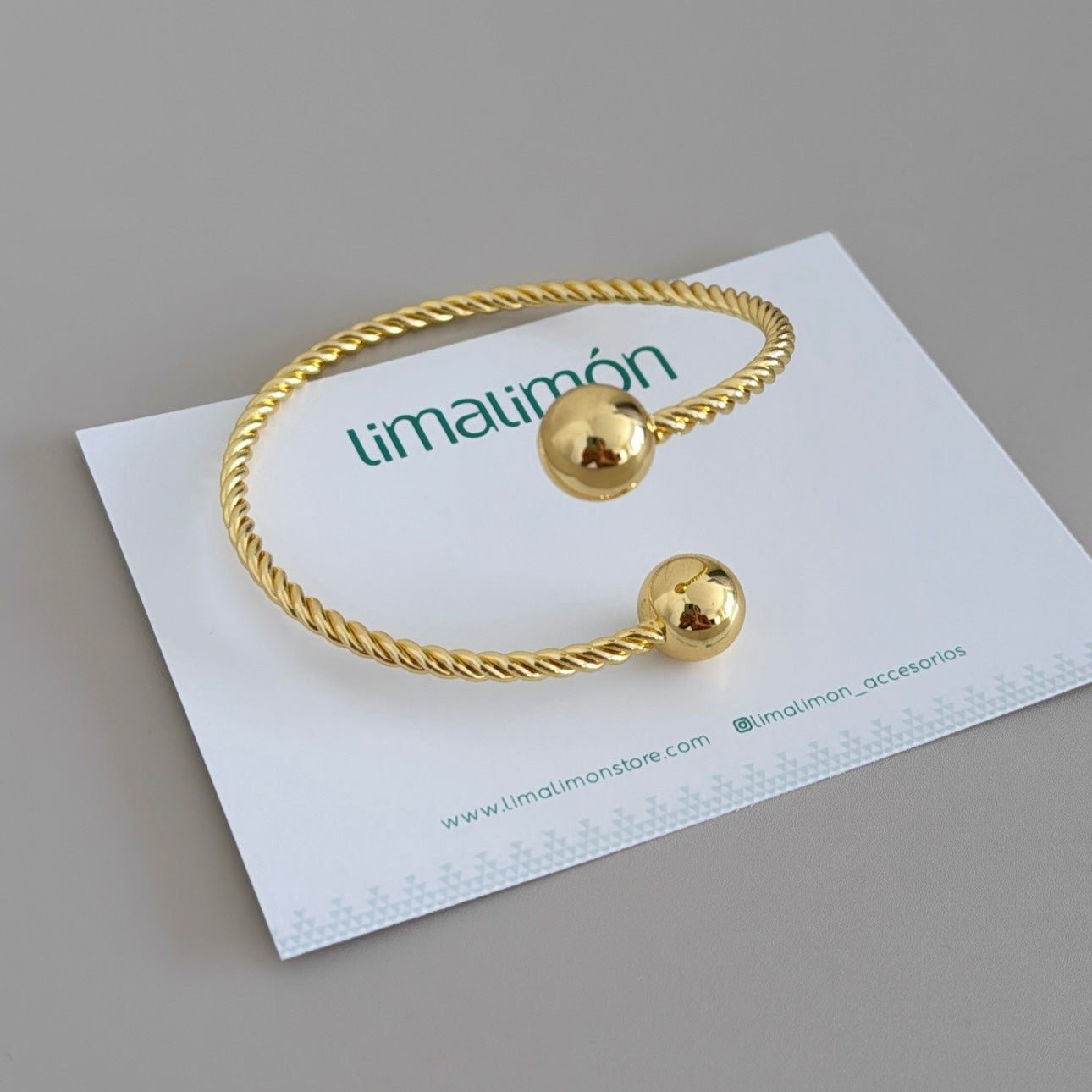 Gold Bangle - Bracelet | LimaLimón Store - 4