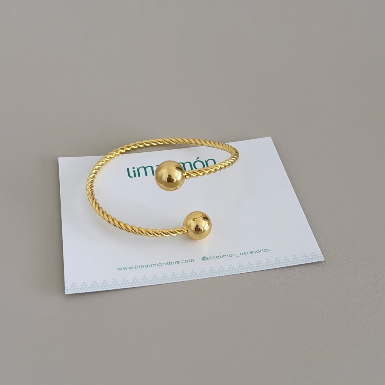 Gold Bangle - Bracelet | LimaLimón Store - 3