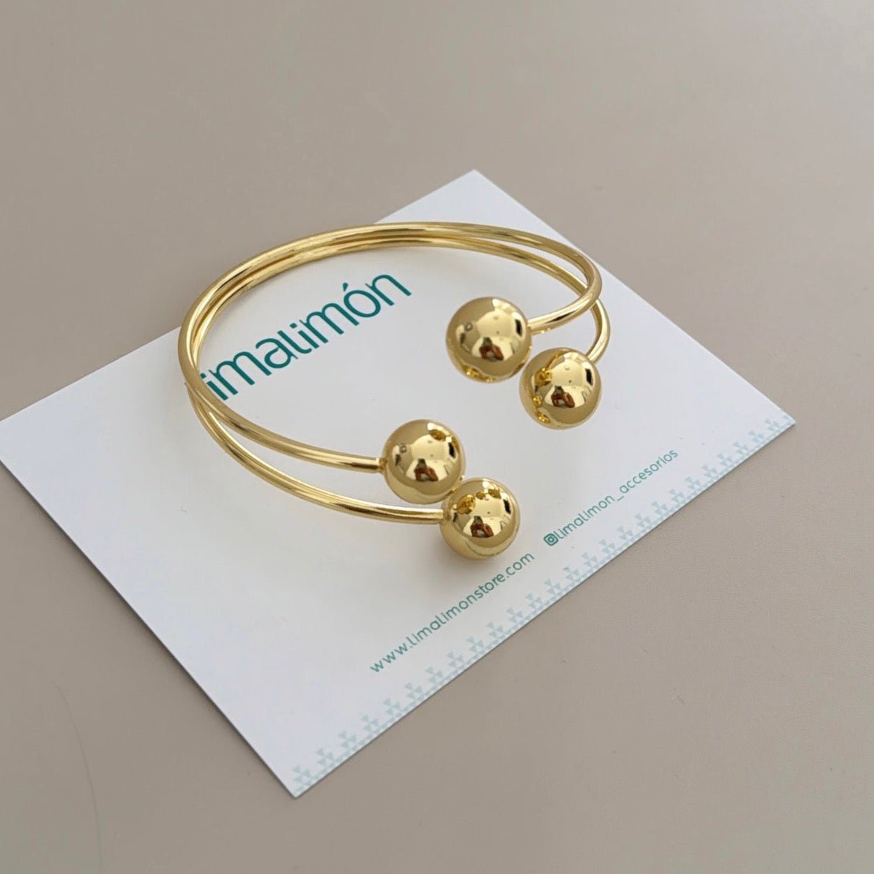 Gold Bangle - Bracelet | LimaLimón Store - 4