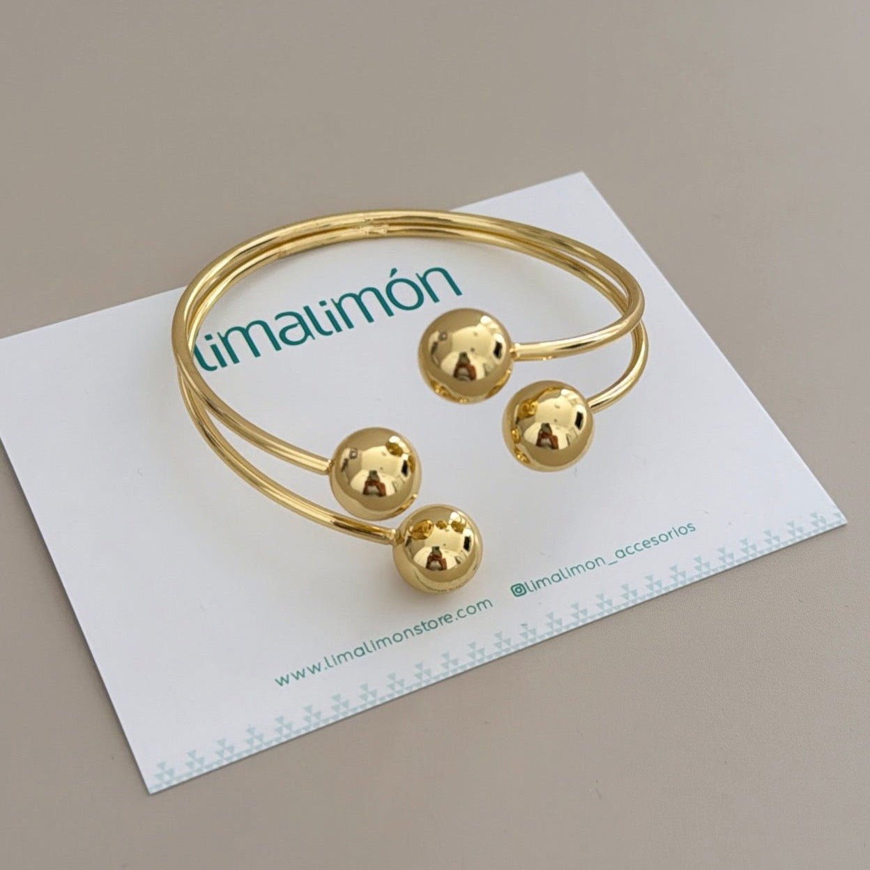 Gold Bangle - Bracelet | LimaLimón Store - 3