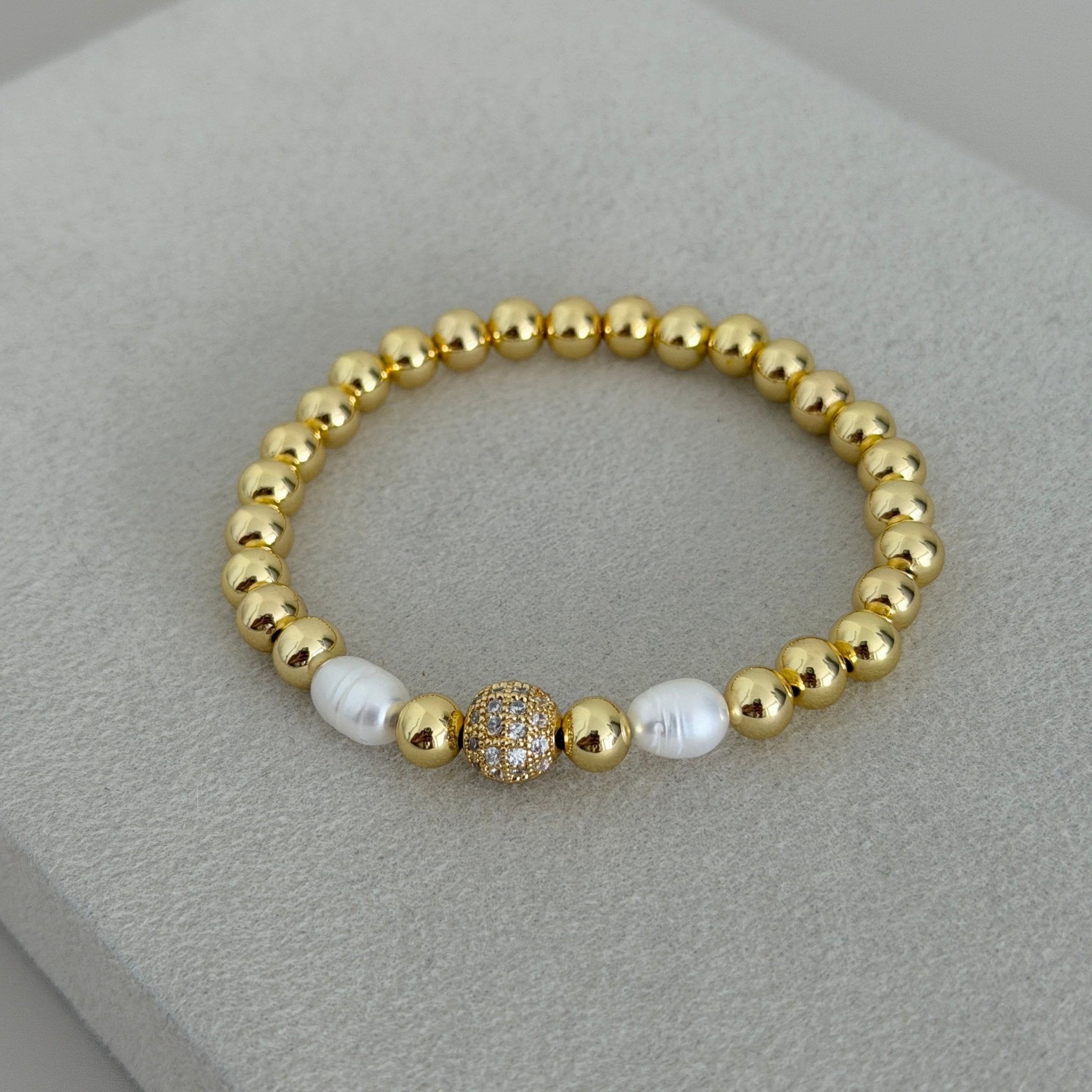 Gold Beaded Pearl Accent Bracelet - Bracelet | LimaLimón Store - 1