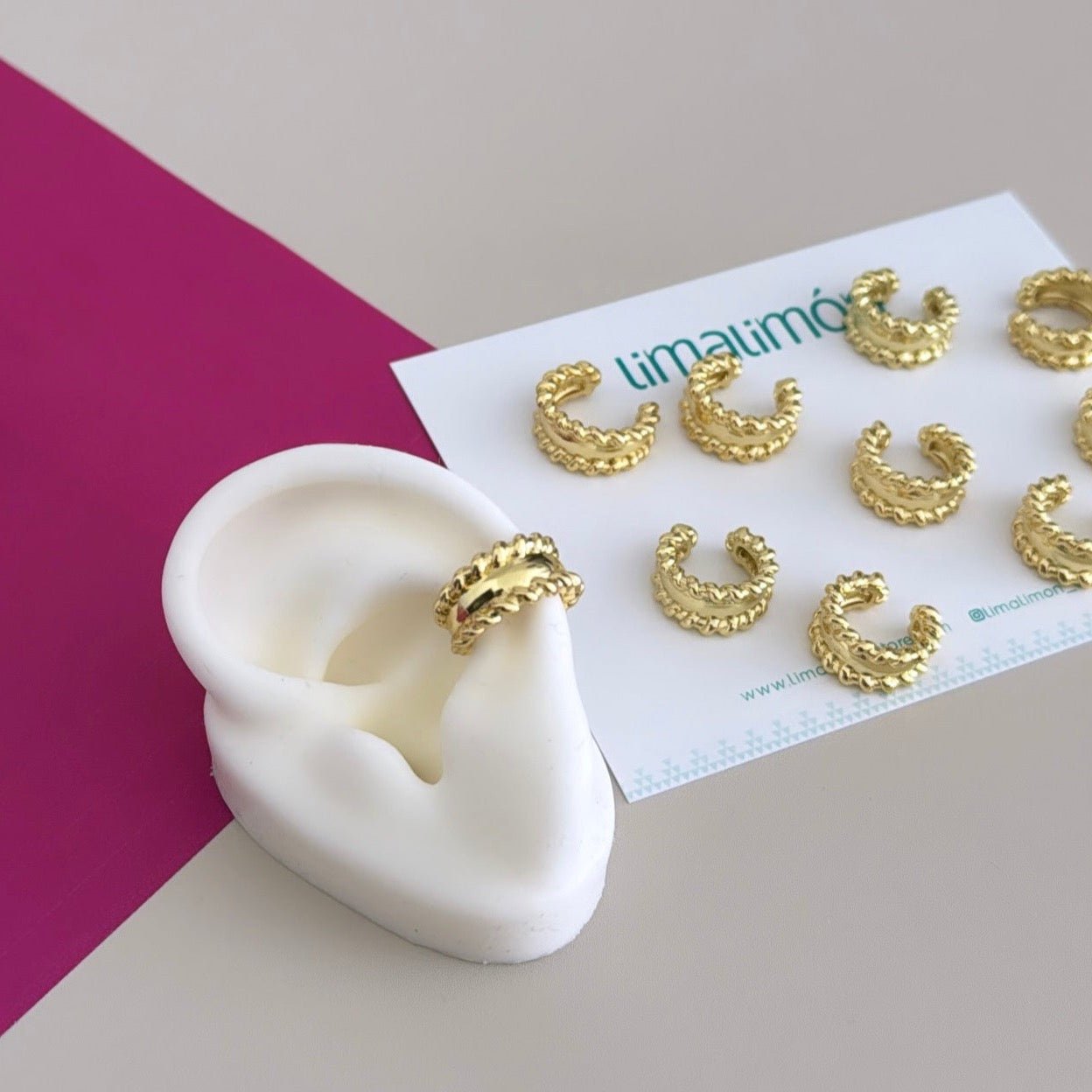 Gold Ear Cuff - Earring | LimaLimón Store - 1