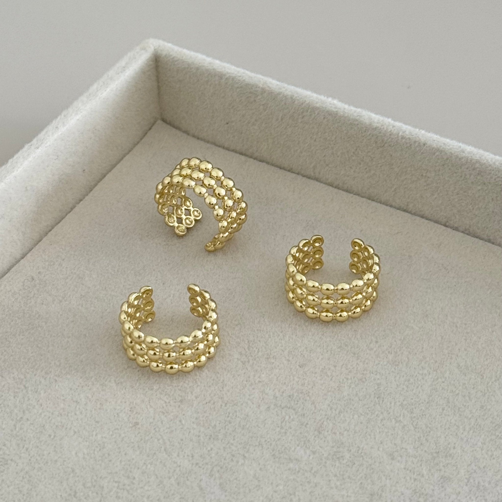 Gold Ear Cuff - Earring | LimaLimón Store - 4